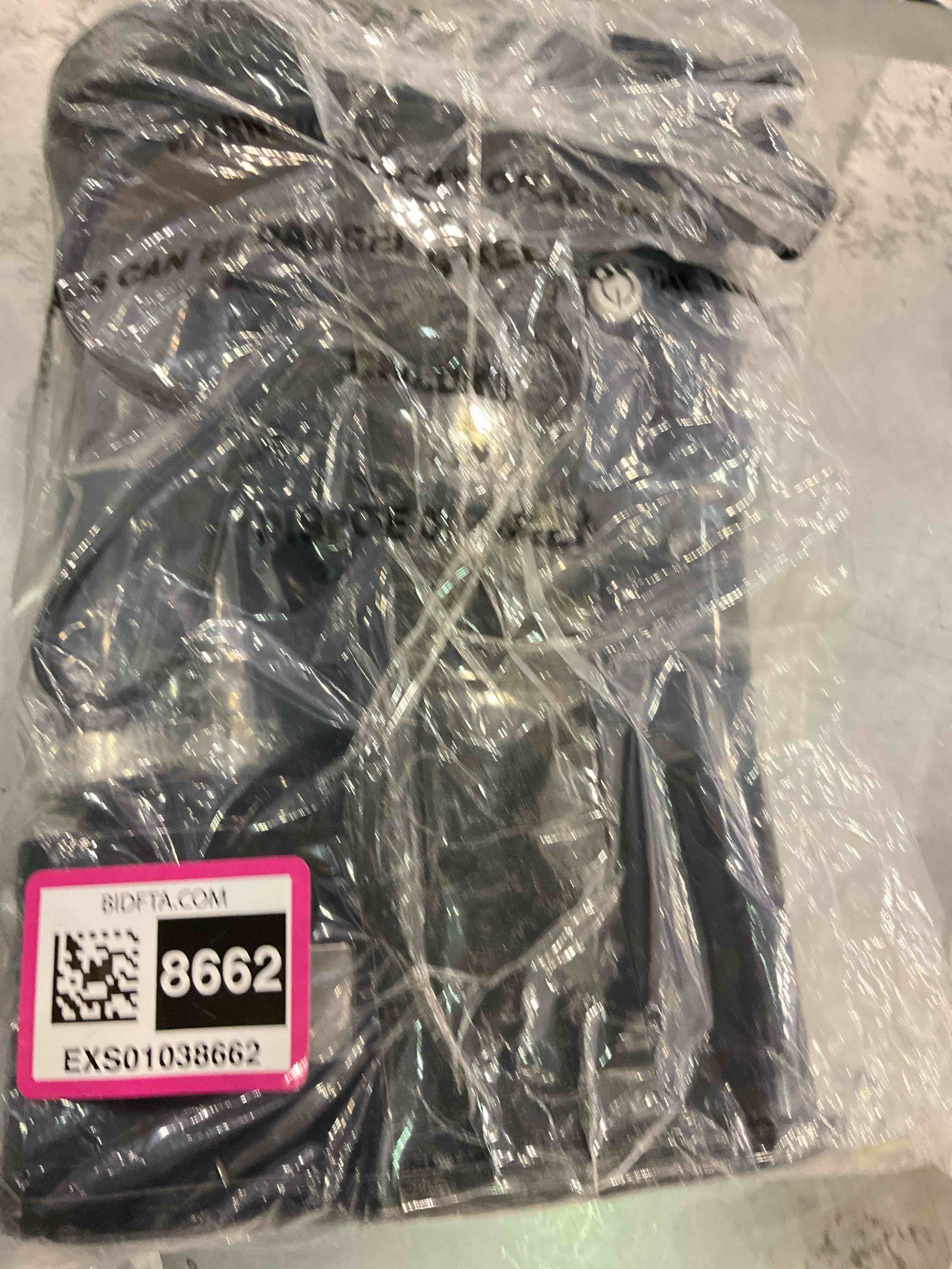 https://s3.amazonaws.com/lotting-images-prod/BargainHunt/EXS01038662_1708435478254.jpeg