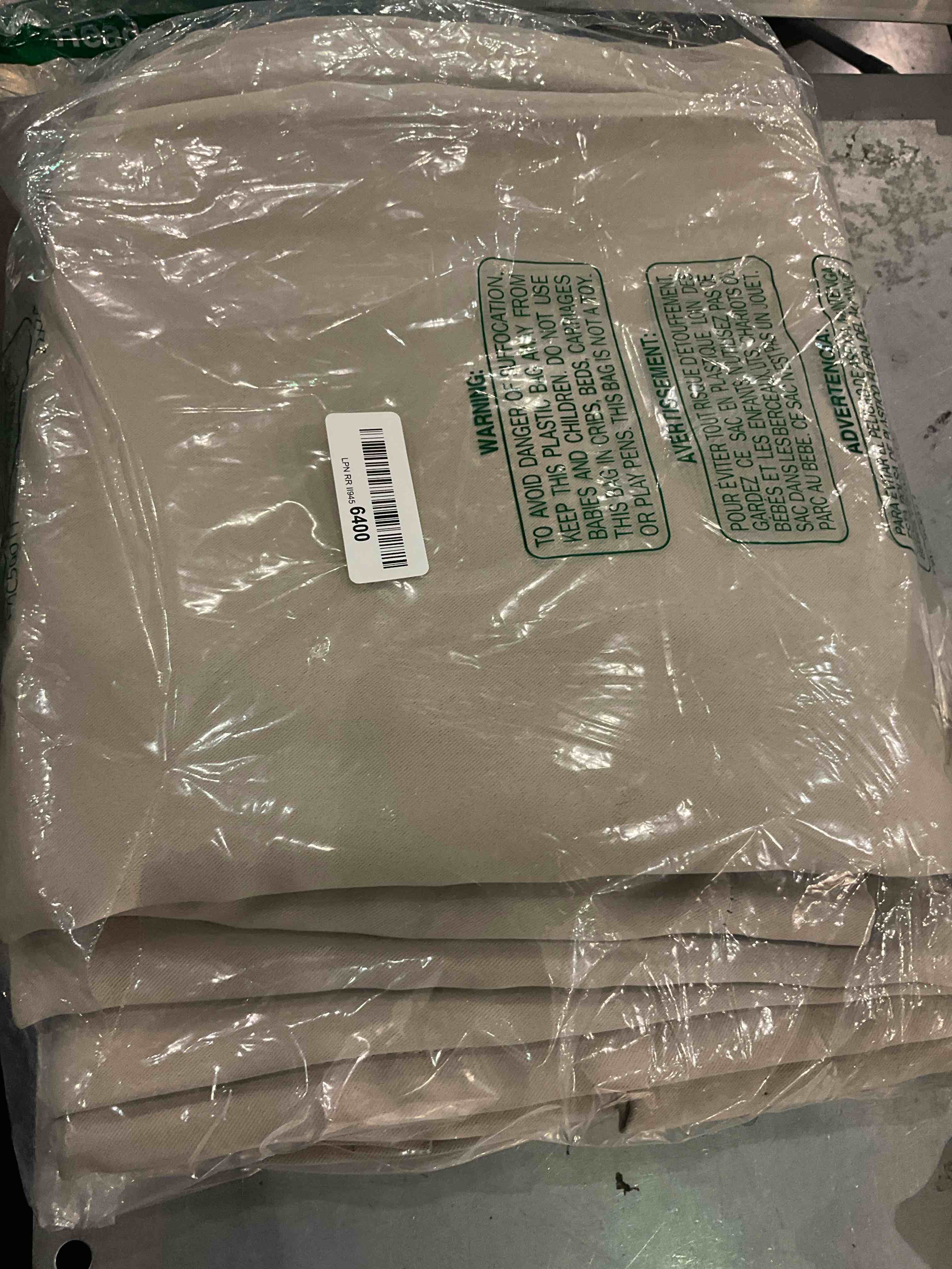 https://s3.amazonaws.com/lotting-images-prod/BargainHunt/EXS01038663_1708435511514.jpeg