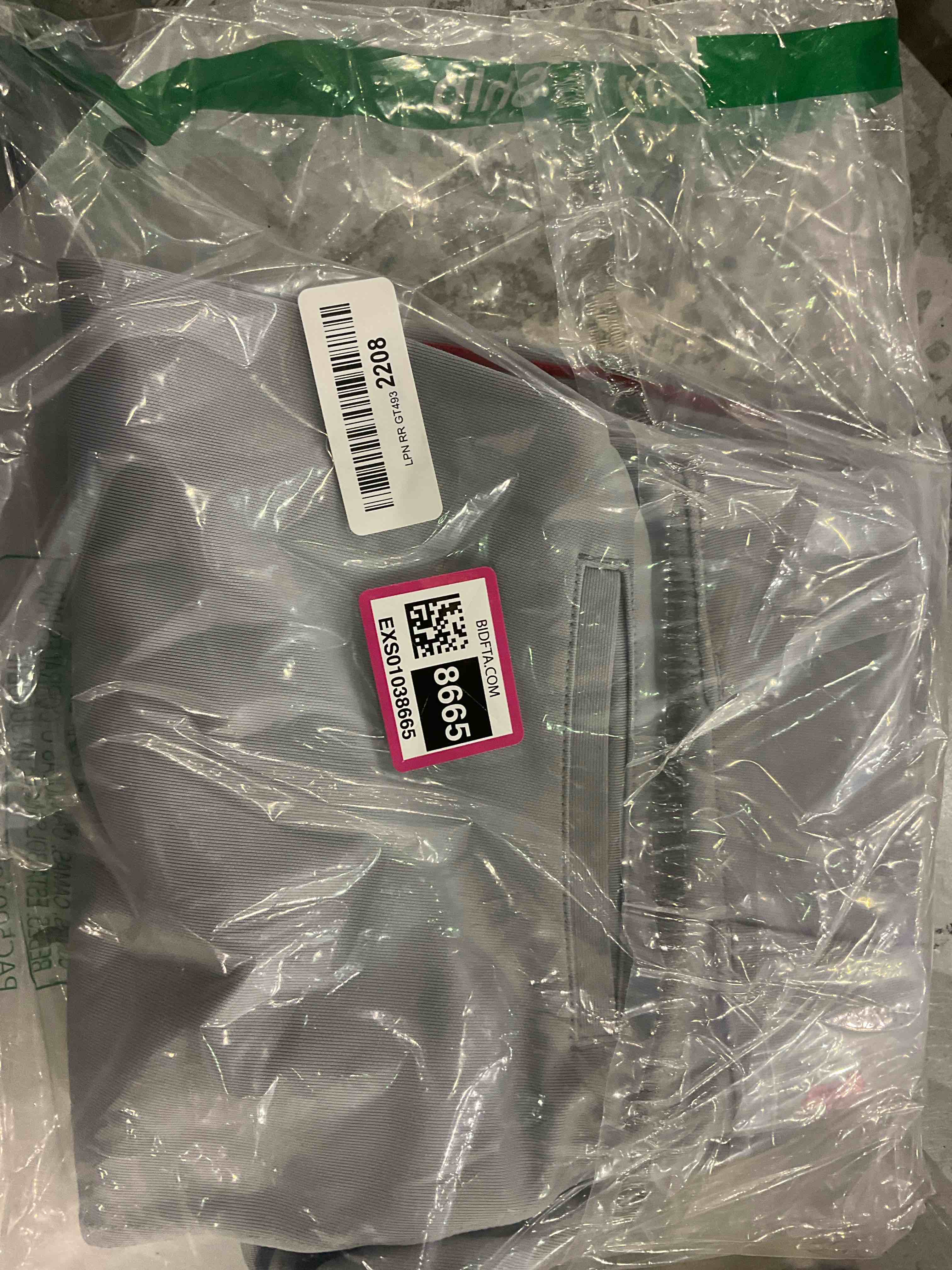 https://s3.amazonaws.com/lotting-images-prod/BargainHunt/EXS01038665_1708435595748.jpeg