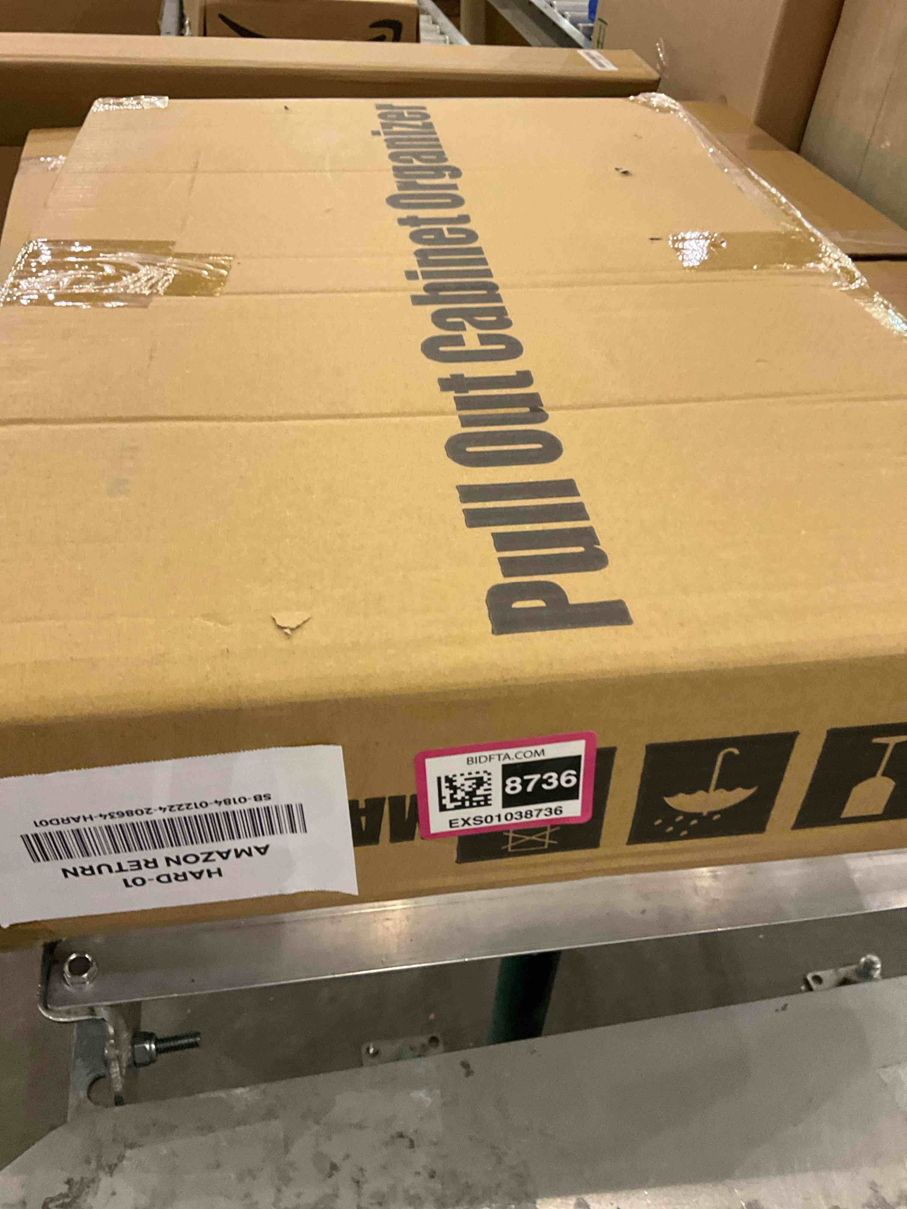 https://s3.amazonaws.com/lotting-images-prod/BargainHunt/EXS01038736_1708459464496.jpeg