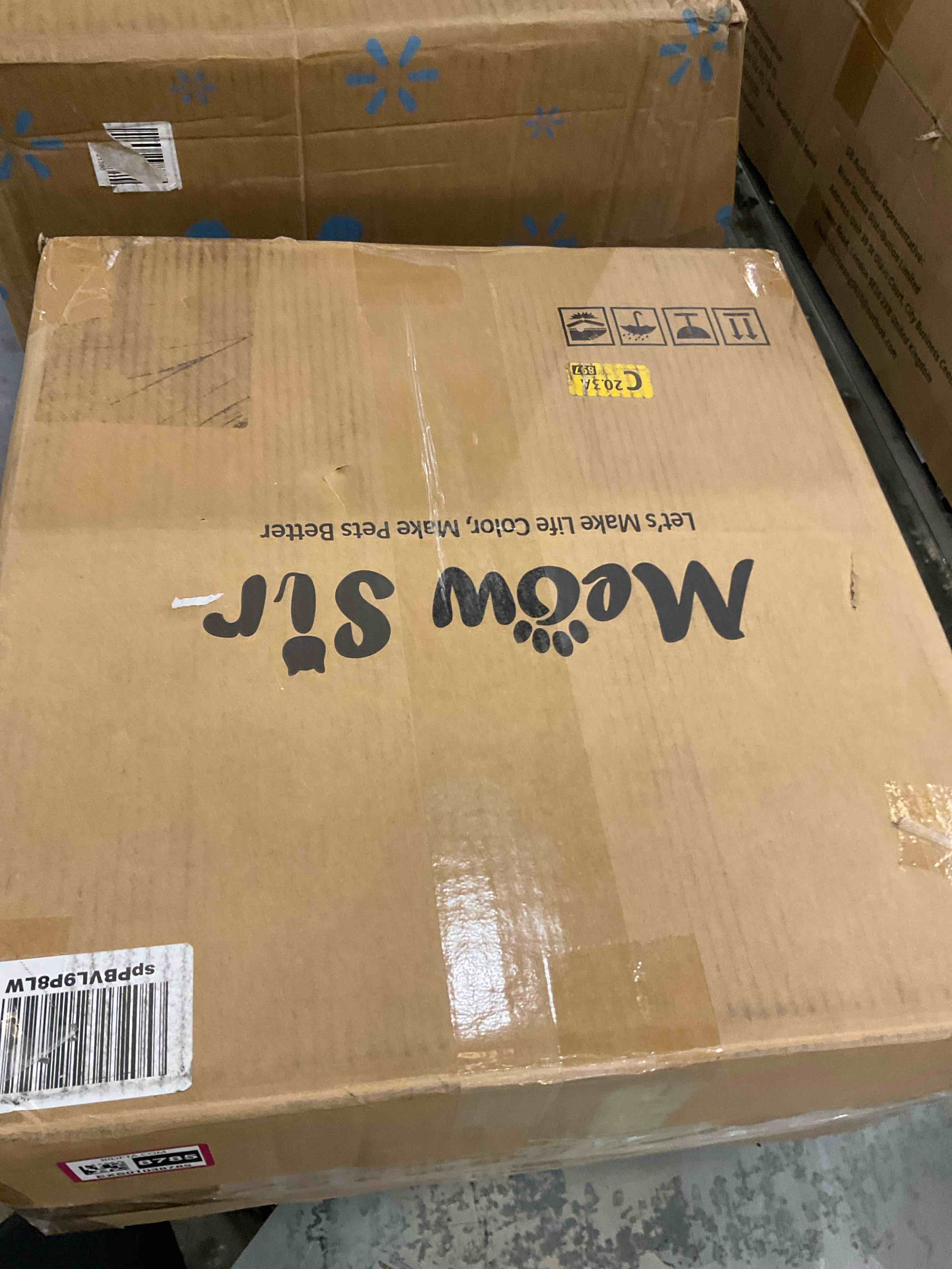 https://s3.amazonaws.com/lotting-images-prod/BargainHunt/EXS01038785_1708533023247.jpeg