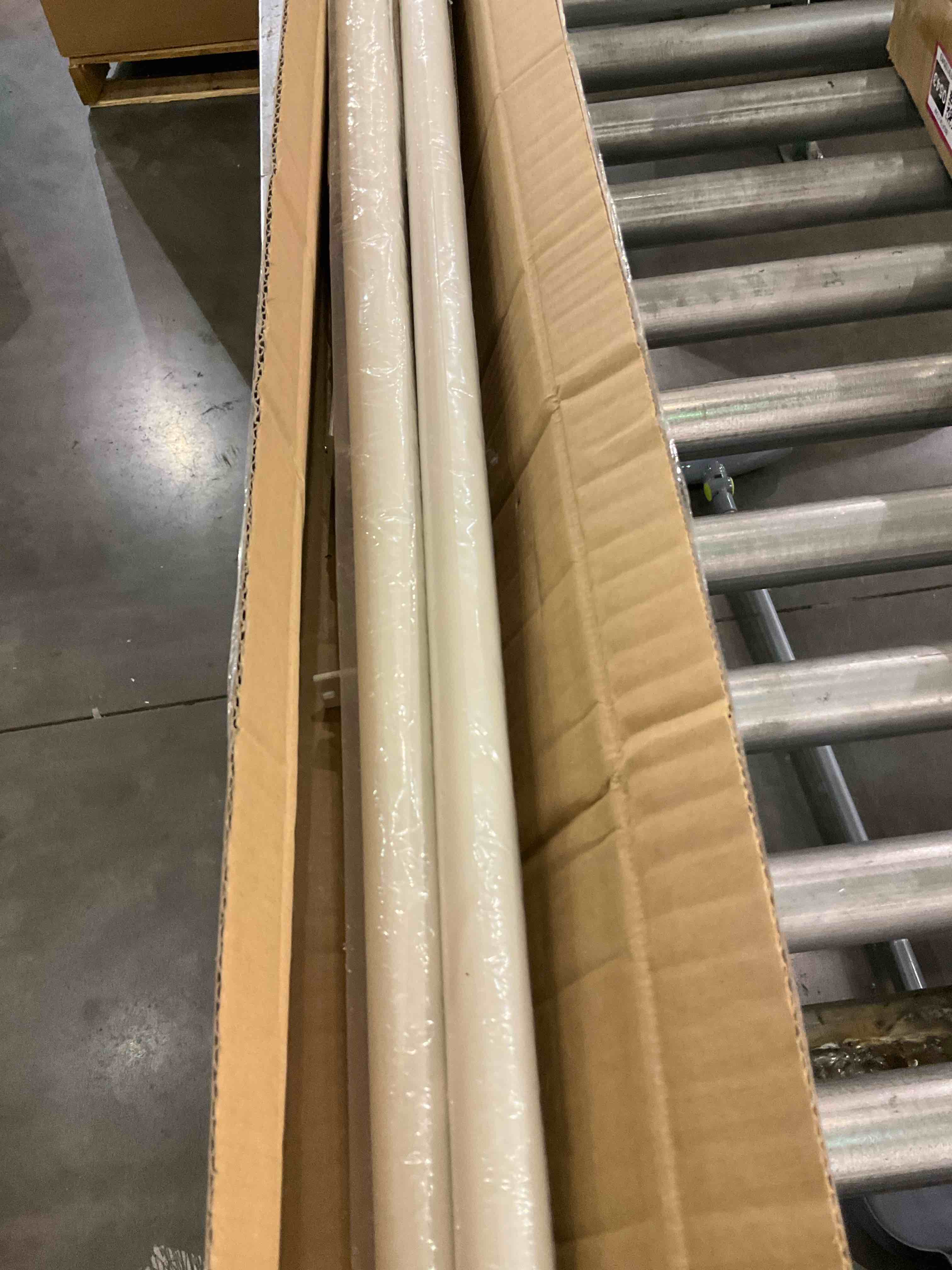 https://s3.amazonaws.com/lotting-images-prod/BargainHunt/EXS01038888_1708624613064.jpeg