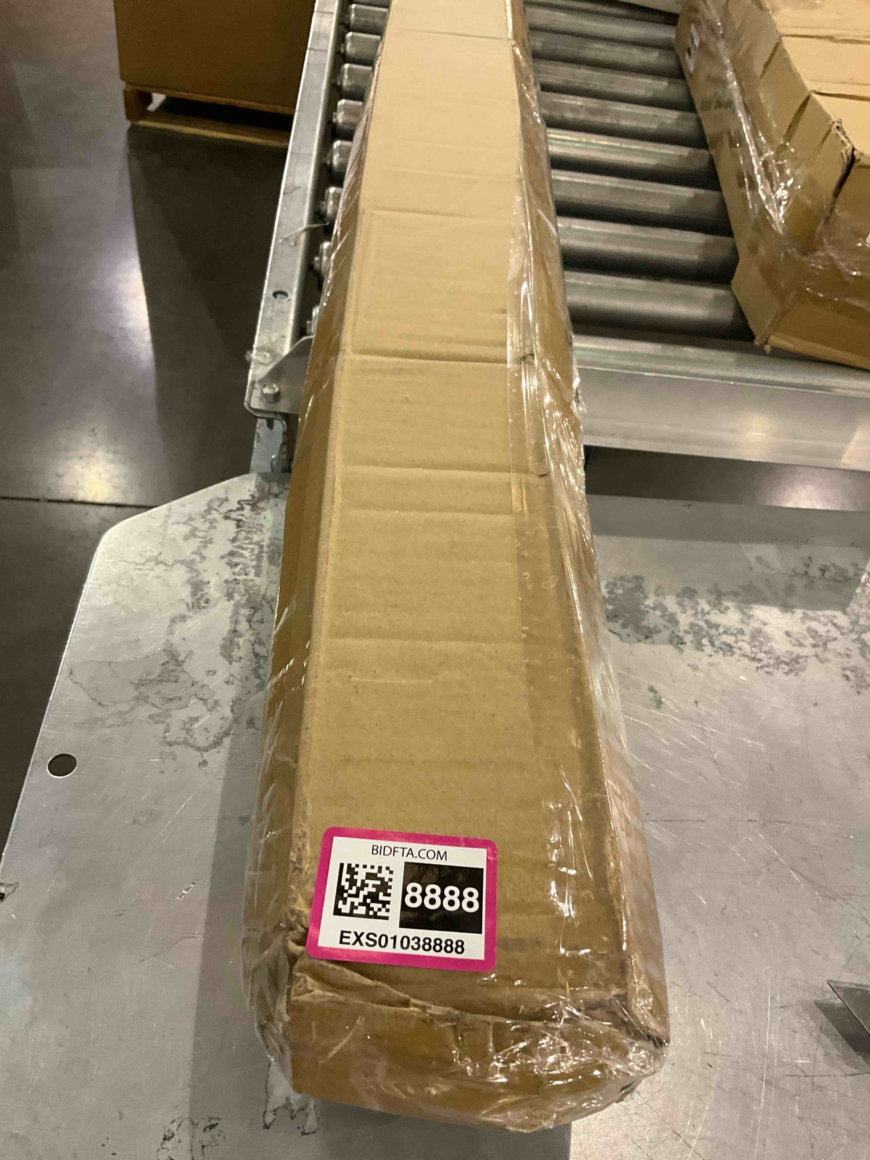 https://s3.amazonaws.com/lotting-images-prod/BargainHunt/EXS01038888_1708624636547.jpeg