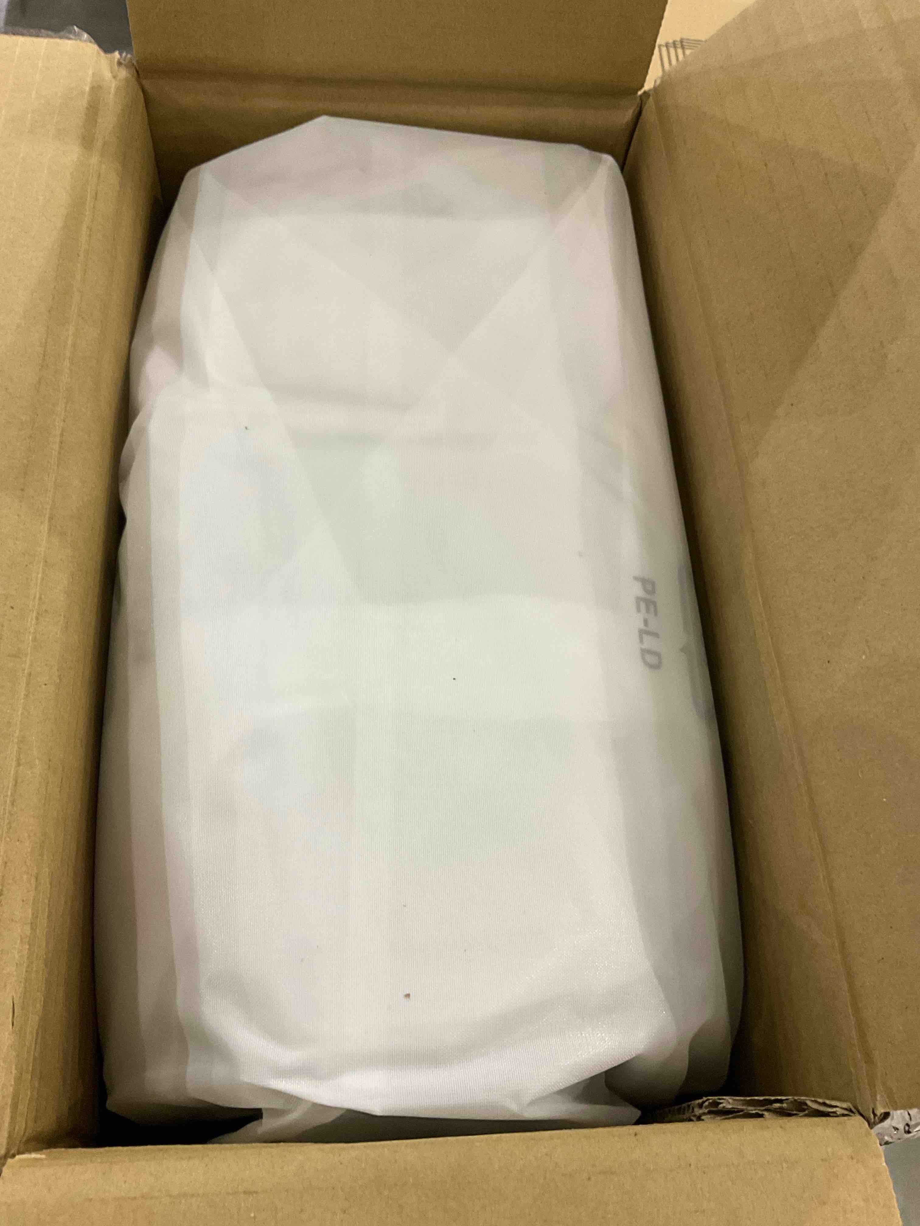 https://s3.amazonaws.com/lotting-images-prod/BargainHunt/EXS01038953_1708691689816.jpeg