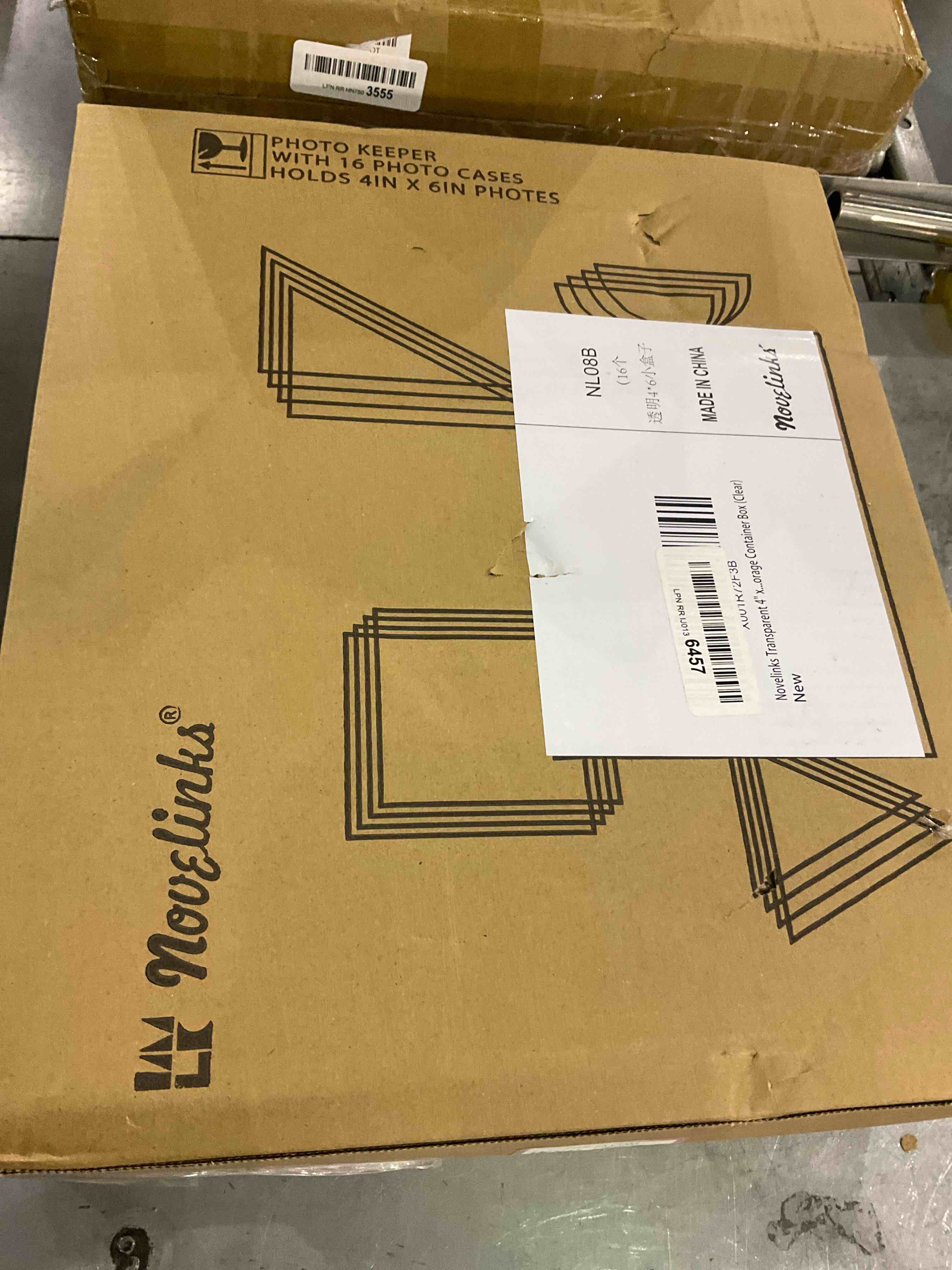 https://s3.amazonaws.com/lotting-images-prod/BargainHunt/EXS01038955_1708691825119.jpeg
