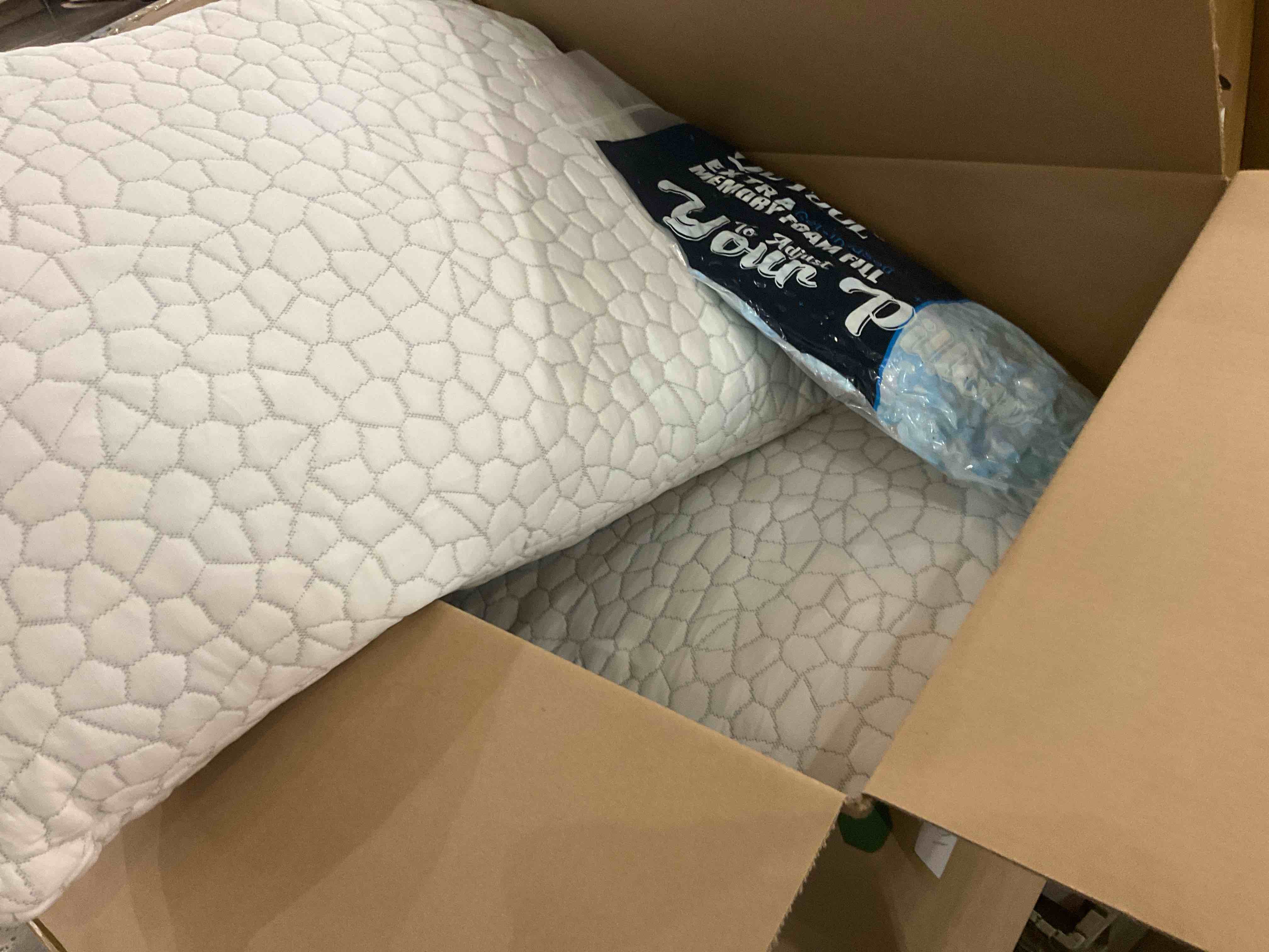 https://s3.amazonaws.com/lotting-images-prod/BargainHunt/EXS01039004_1708527933555.jpeg