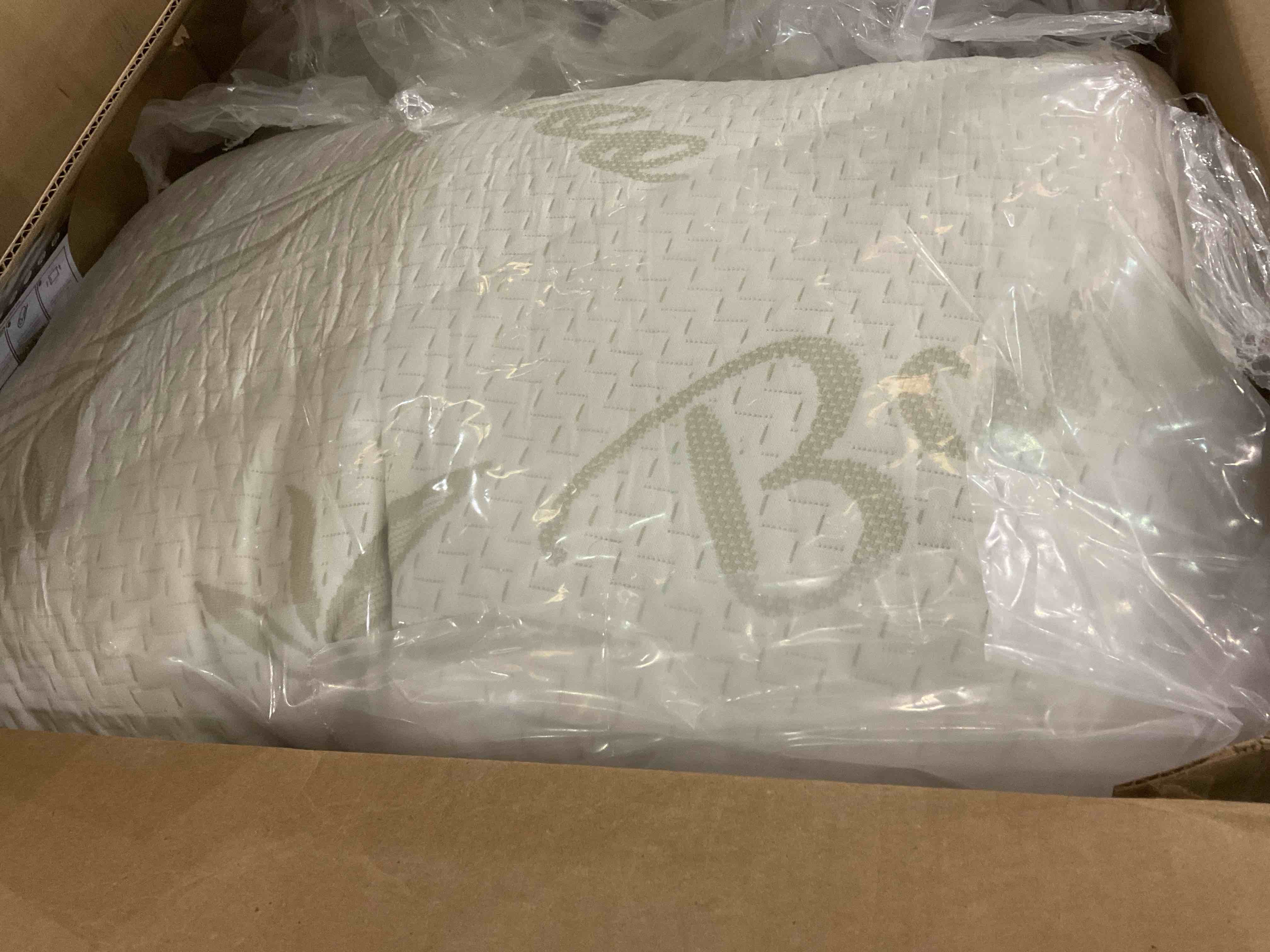 https://s3.amazonaws.com/lotting-images-prod/BargainHunt/EXS01039009_1708528953735.jpeg
