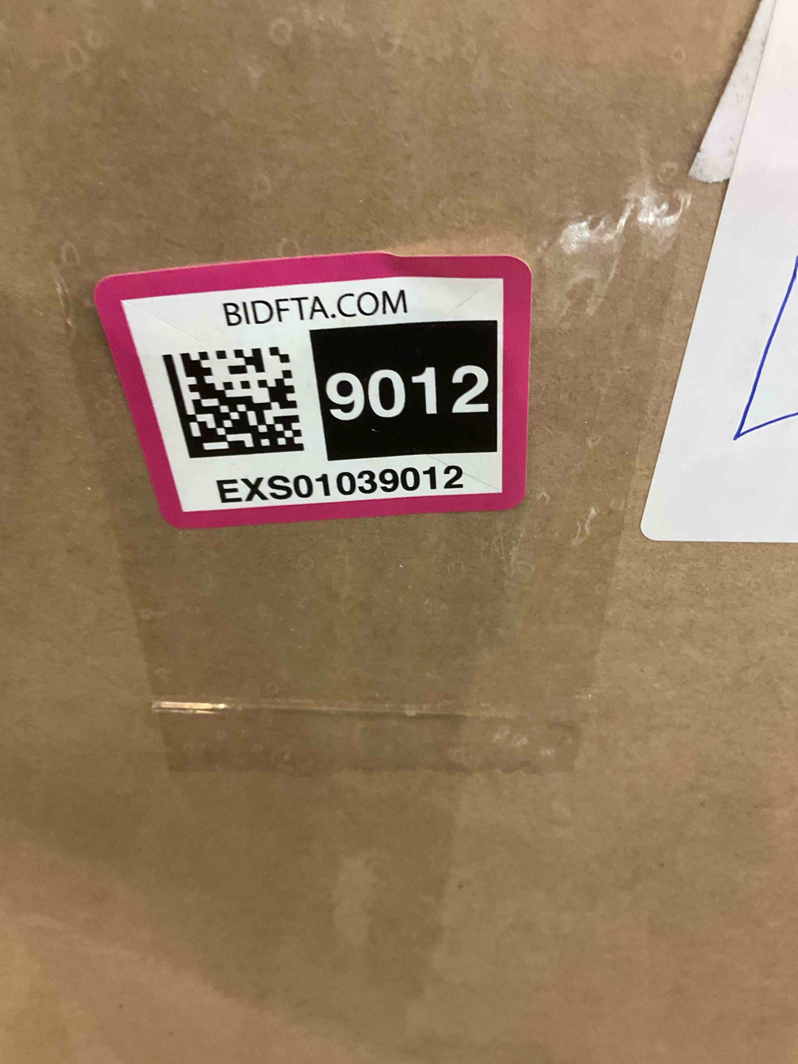 https://s3.amazonaws.com/lotting-images-prod/BargainHunt/EXS01039012_1708529605366.jpeg
