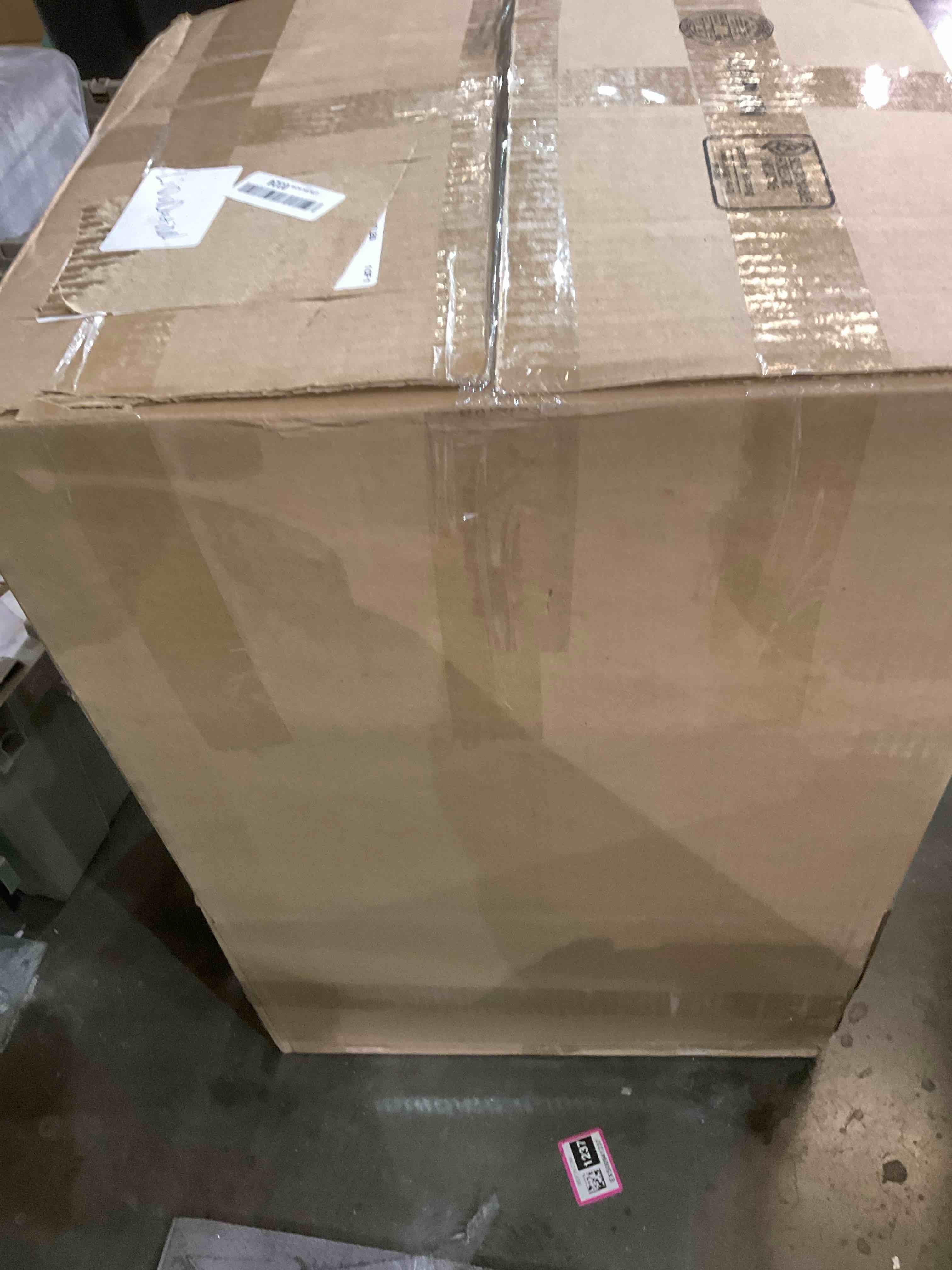 https://s3.amazonaws.com/lotting-images-prod/BargainHunt/EXS01039130_1708615496365.jpeg