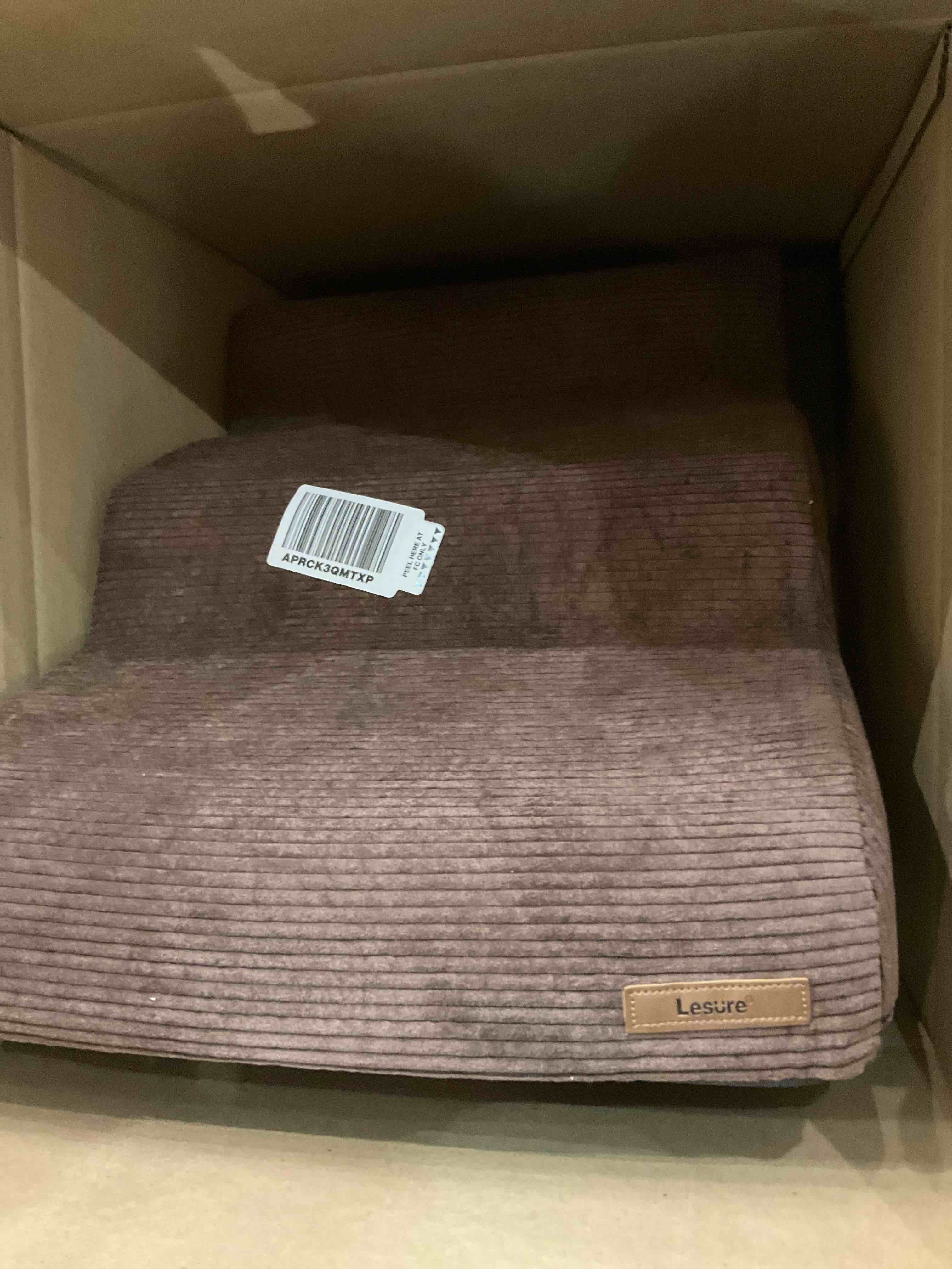 https://s3.amazonaws.com/lotting-images-prod/BargainHunt/EXS01039130_1708615659237.jpeg