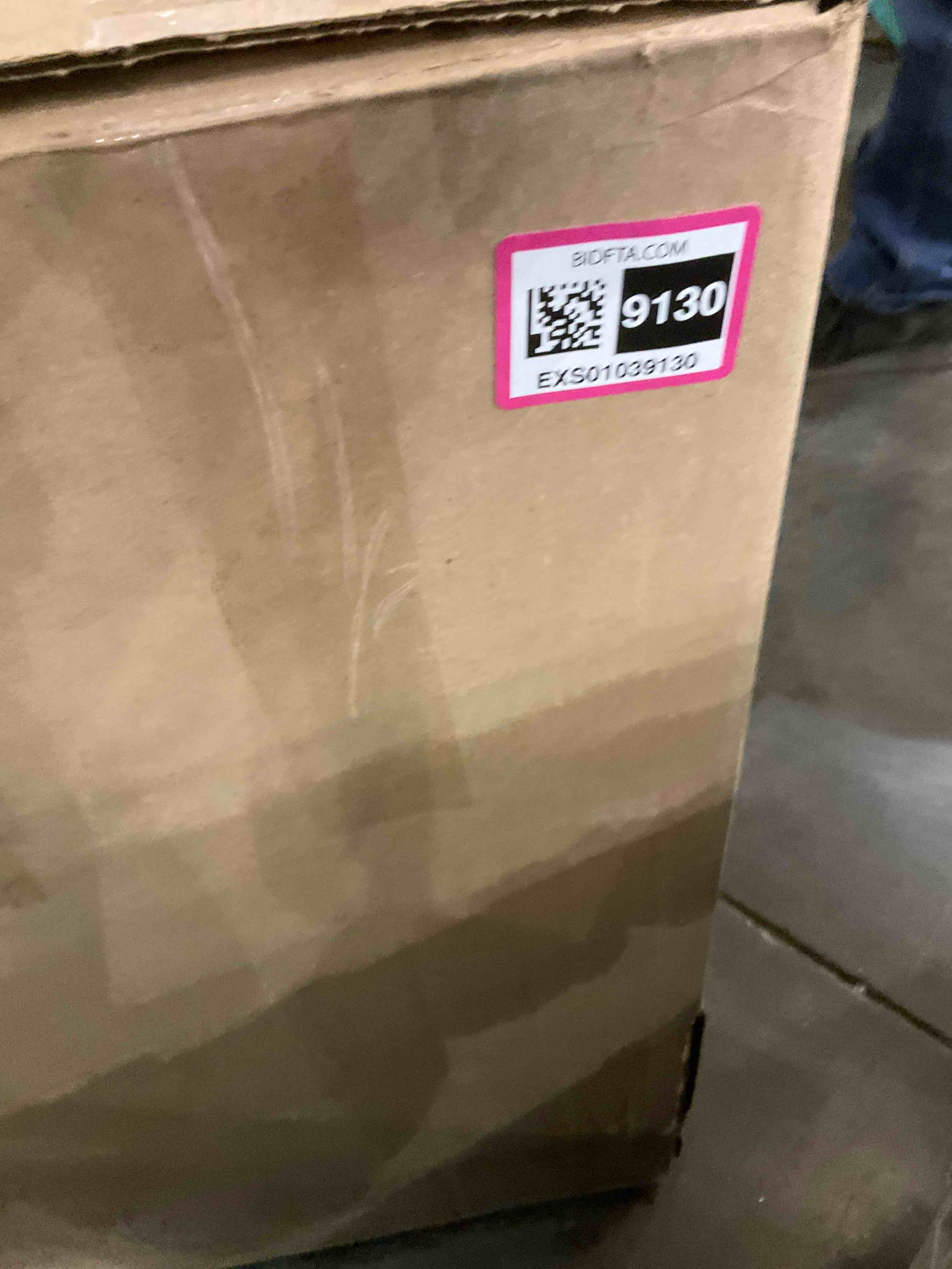 https://s3.amazonaws.com/lotting-images-prod/BargainHunt/EXS01039130_1708615710796.jpeg
