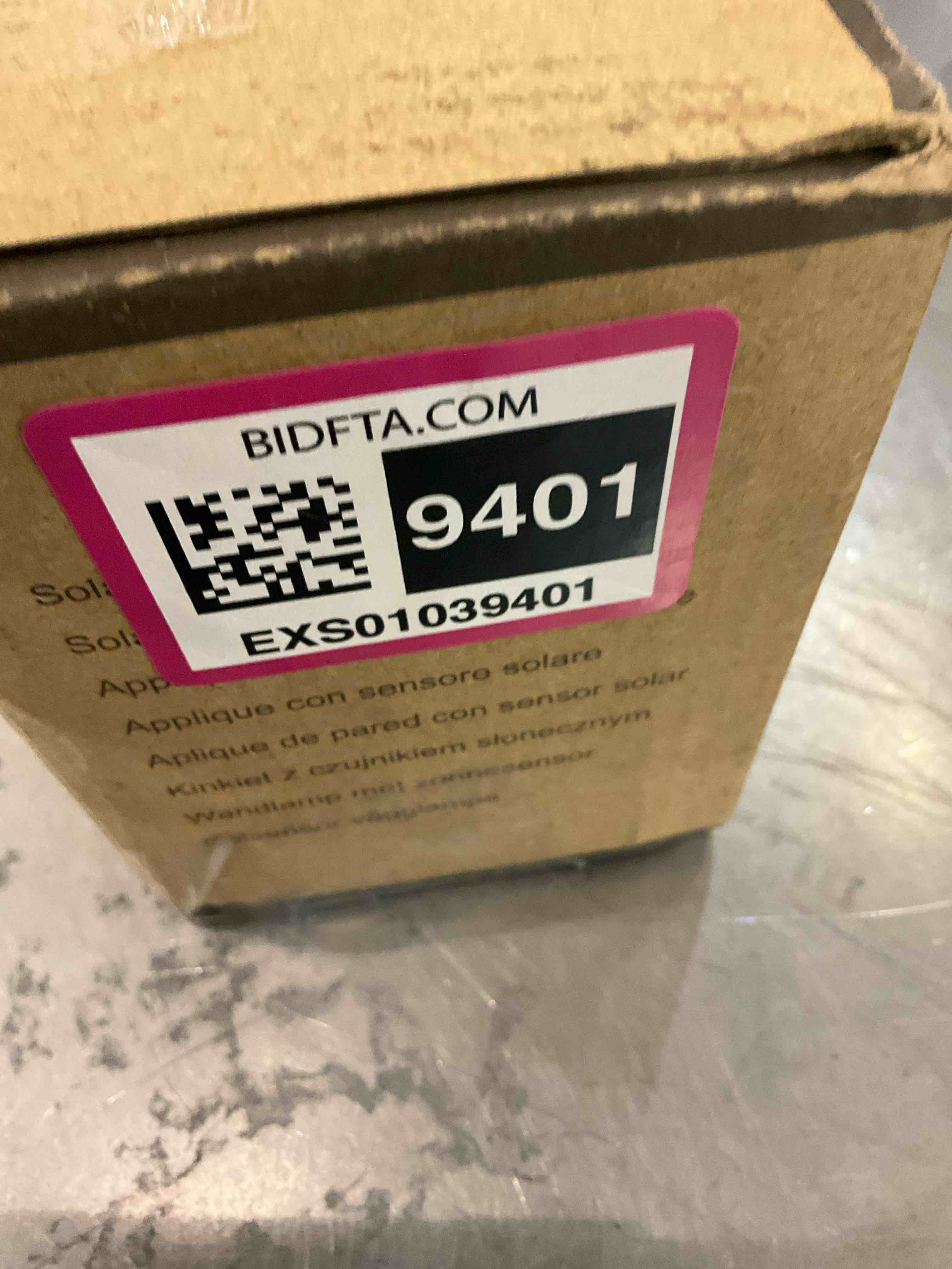 https://s3.amazonaws.com/lotting-images-prod/BargainHunt/EXS01039401_1709058804852.jpeg