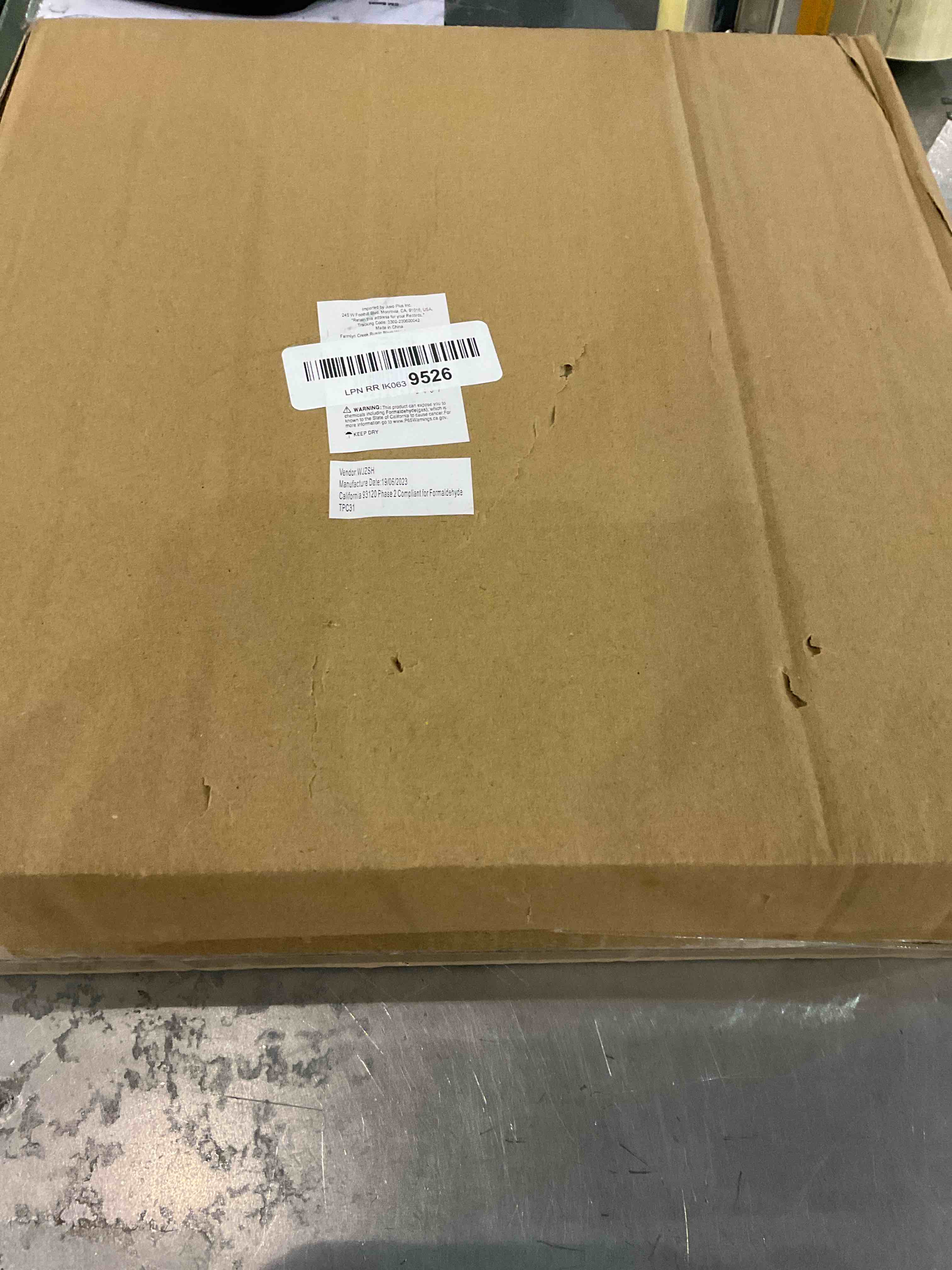https://s3.amazonaws.com/lotting-images-prod/BargainHunt/EXS01039437_1709122820369.jpeg