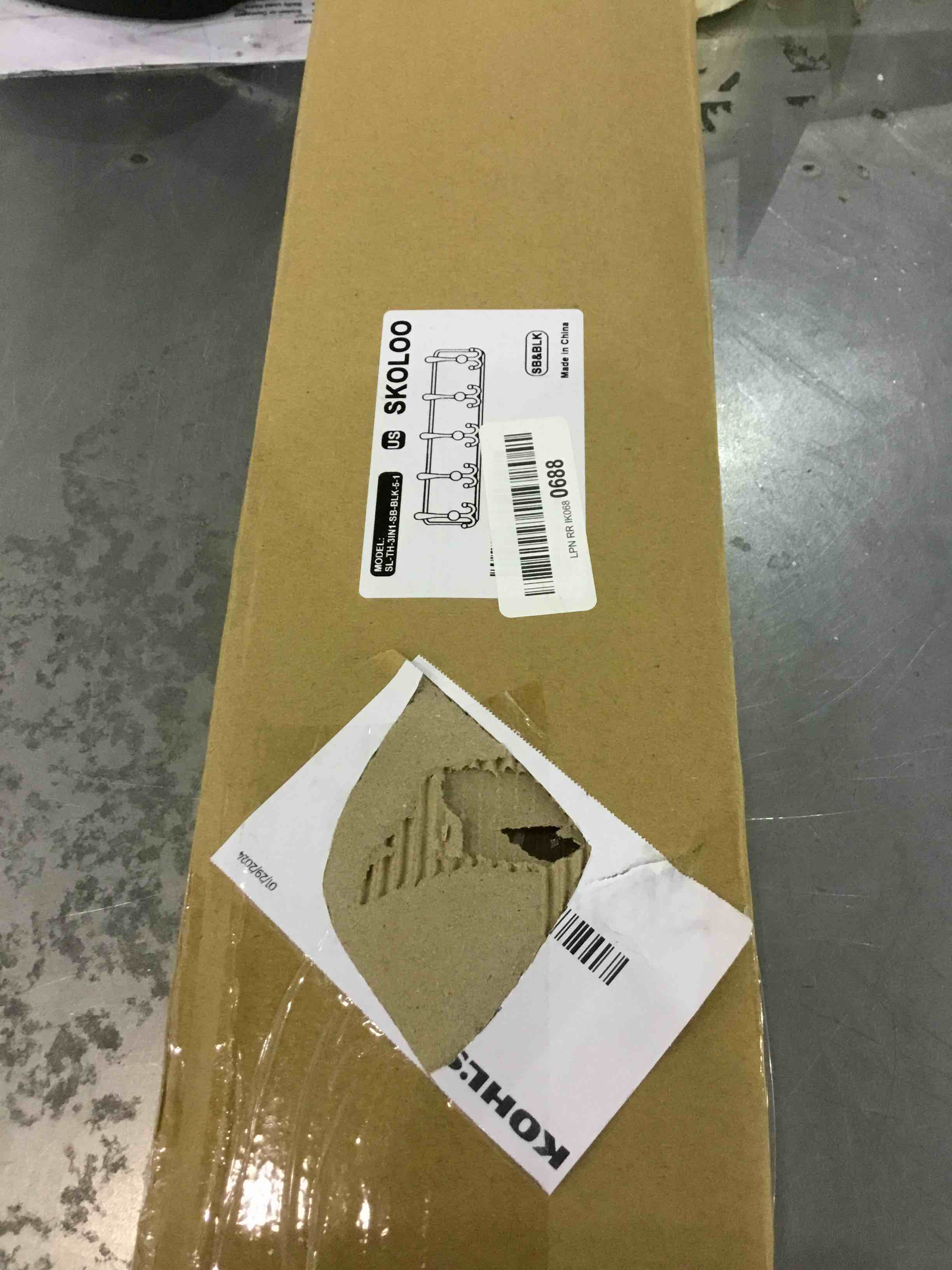 https://s3.amazonaws.com/lotting-images-prod/BargainHunt/EXS01039444_1709124031317.jpeg