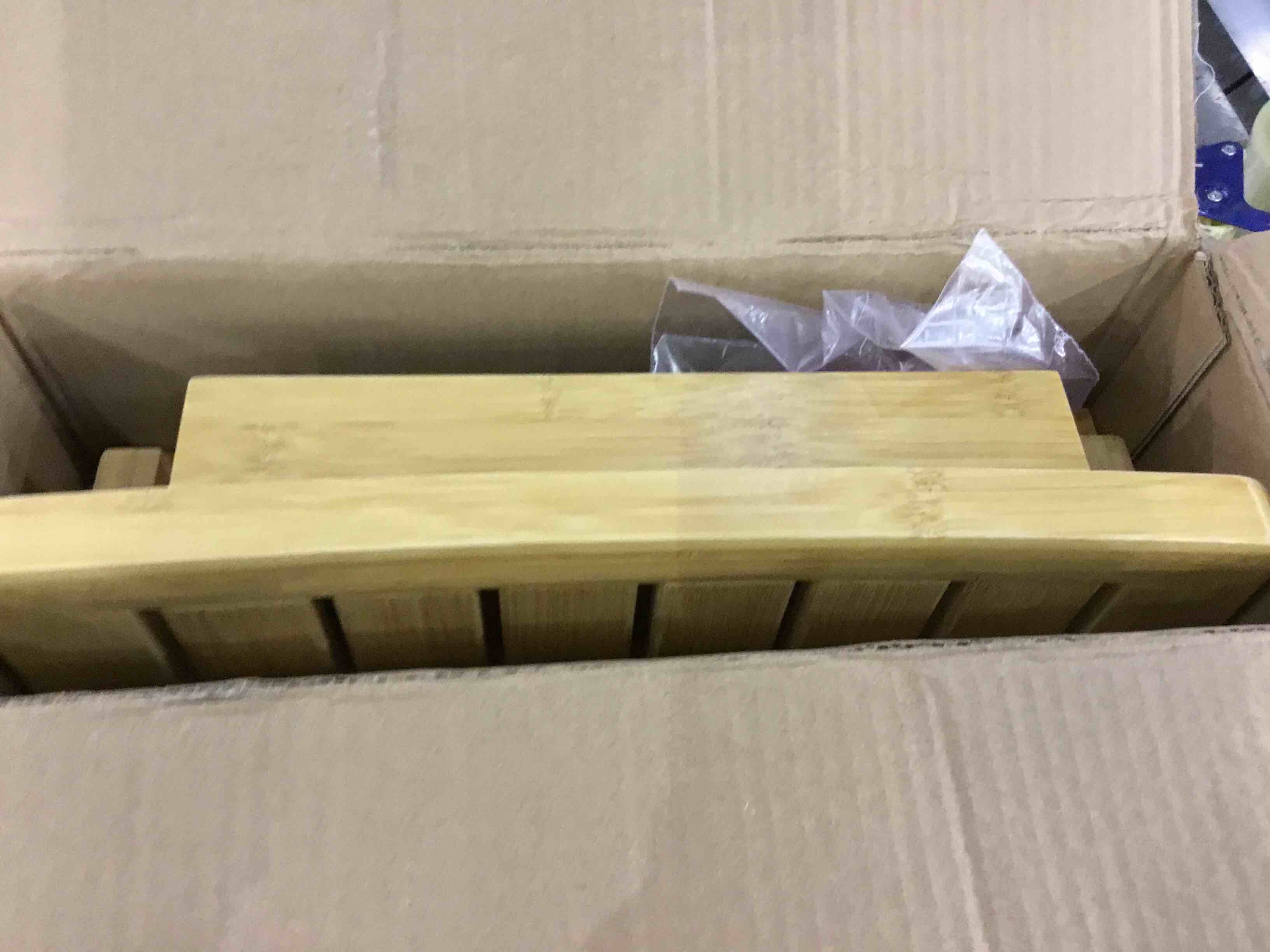 https://s3.amazonaws.com/lotting-images-prod/BargainHunt/EXS01039482_1709131143518.jpeg