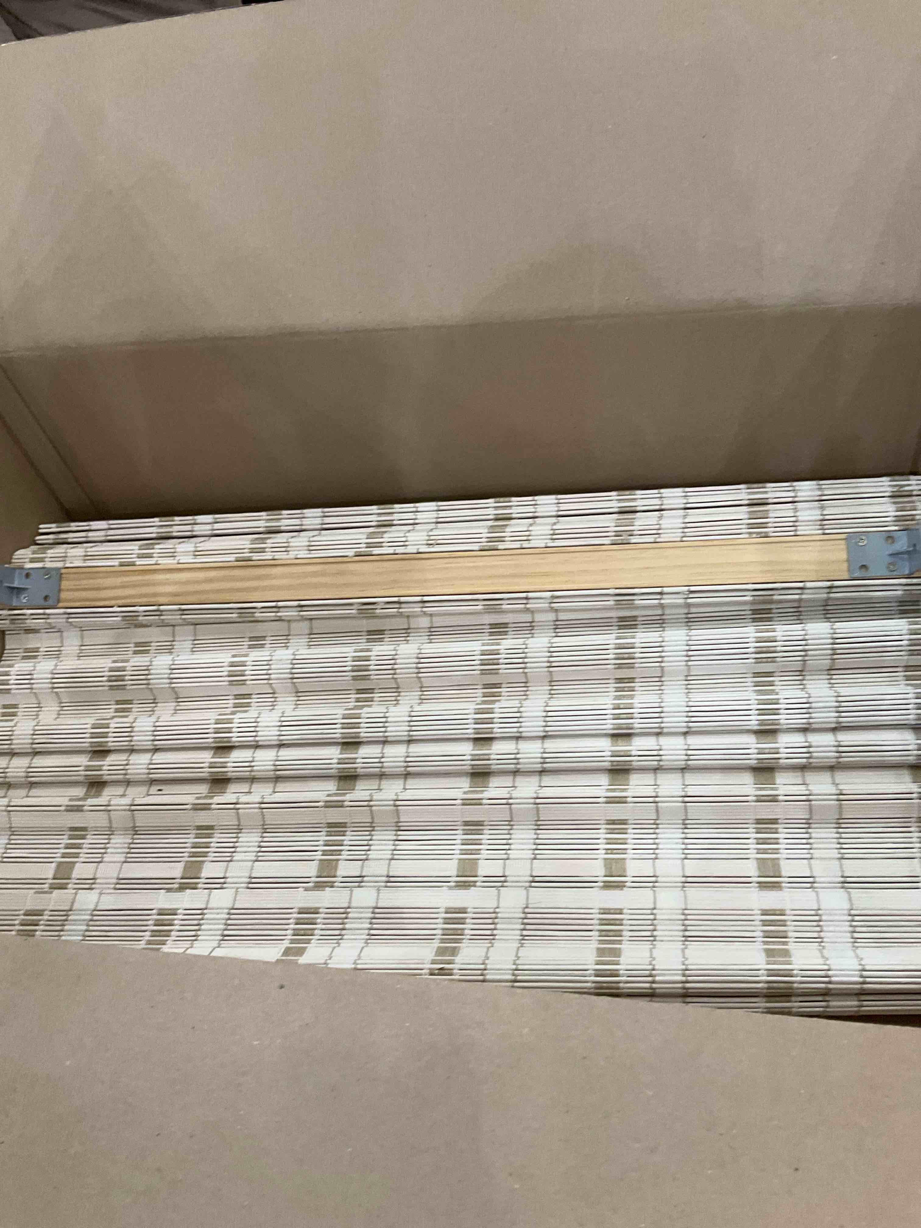 https://s3.amazonaws.com/lotting-images-prod/BargainHunt/EXS01039661_1708533617107.jpeg