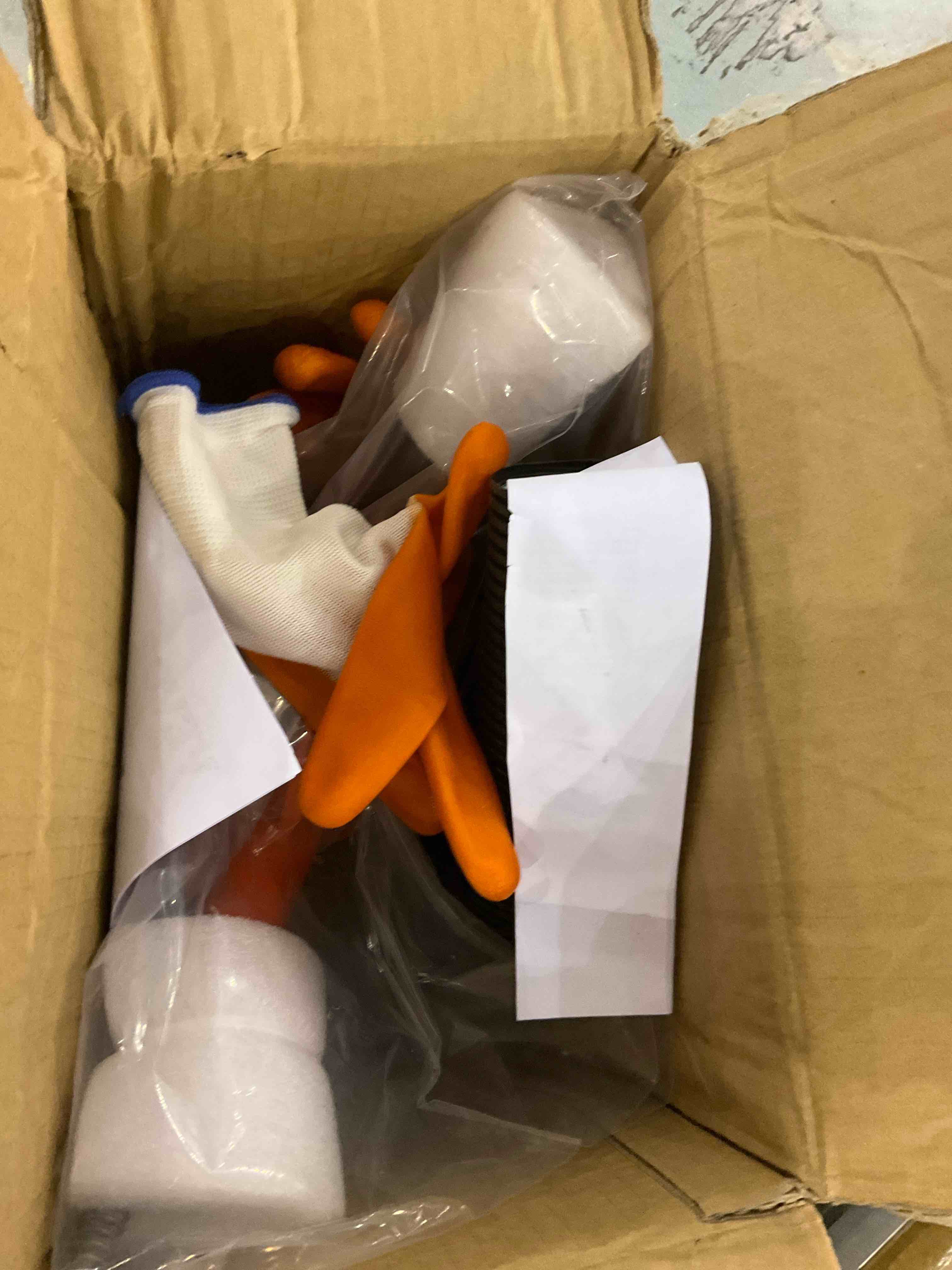 https://s3.amazonaws.com/lotting-images-prod/BargainHunt/EXS01039785_1708607186999.jpeg