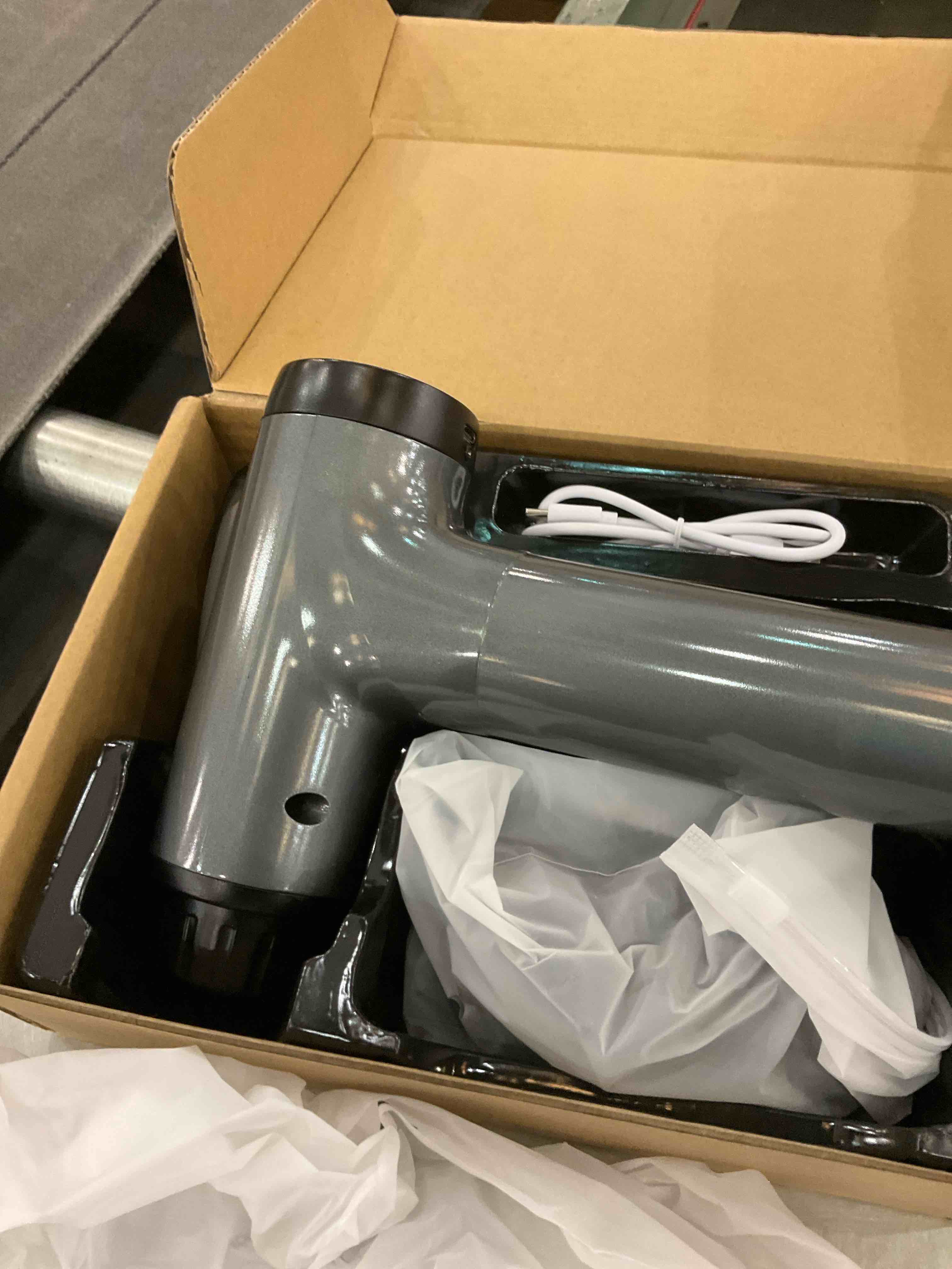 https://s3.amazonaws.com/lotting-images-prod/BargainHunt/EXS01040099_1707934236550.jpeg