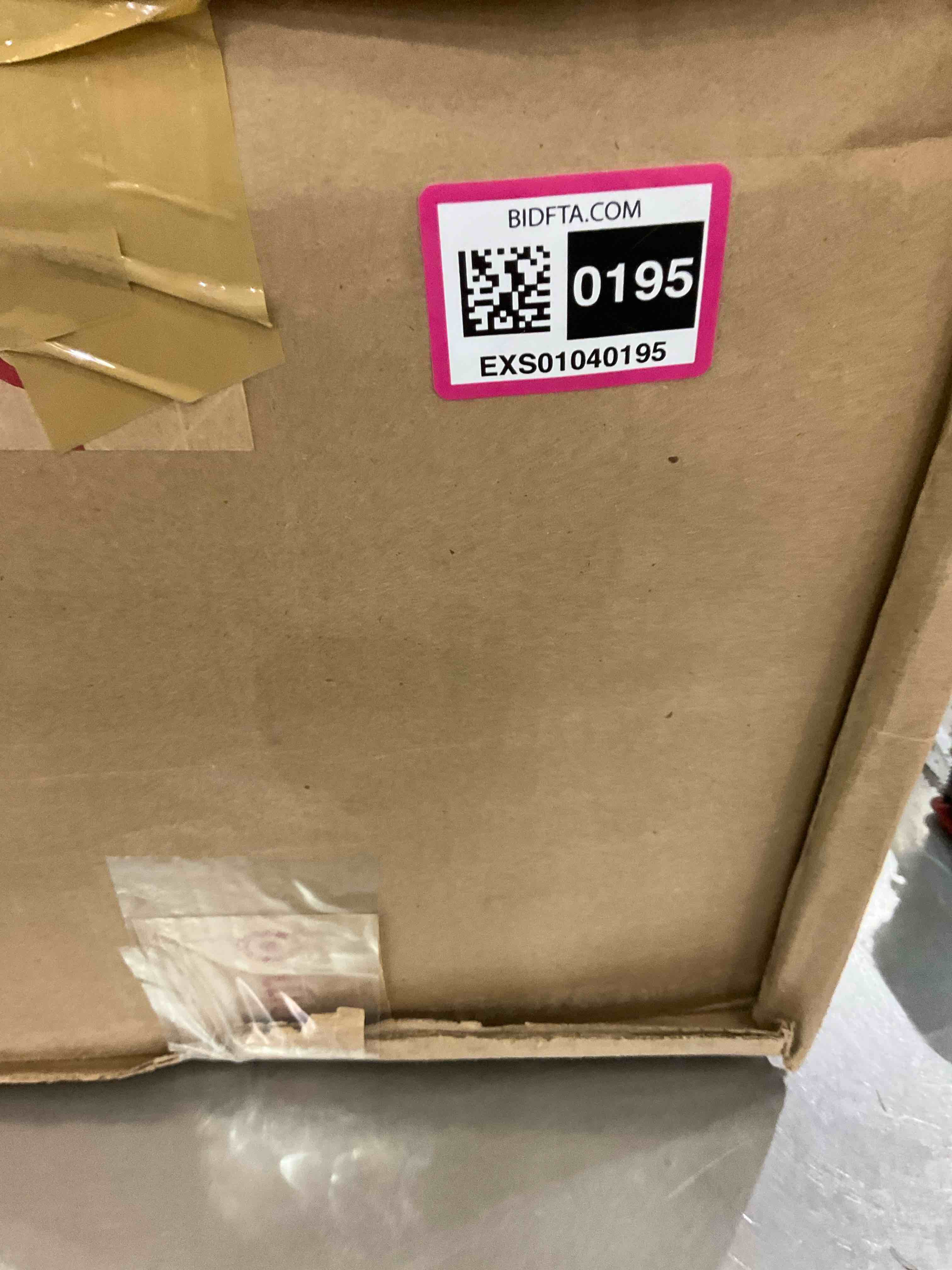 https://s3.amazonaws.com/lotting-images-prod/BargainHunt/EXS01040195_1708010419020.jpeg