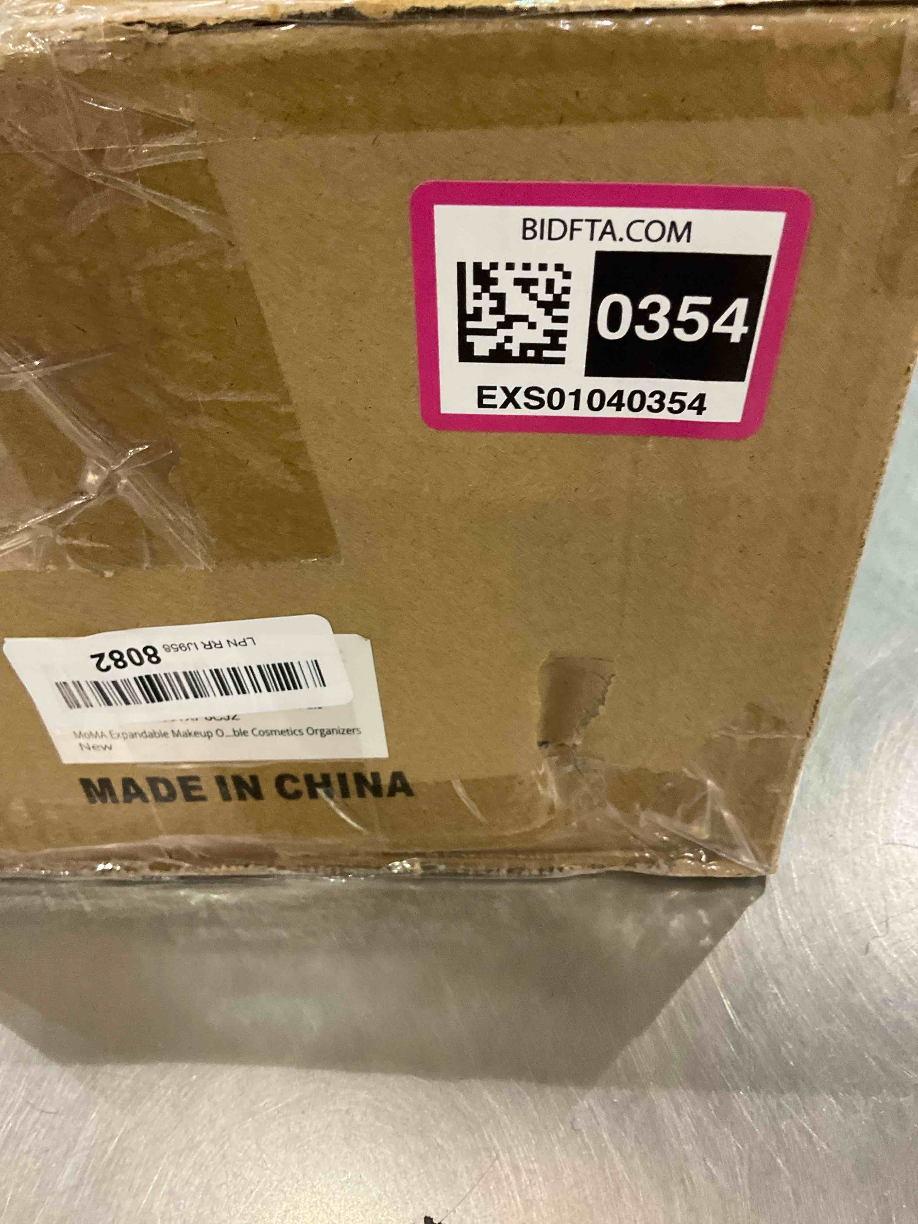 https://s3.amazonaws.com/lotting-images-prod/BargainHunt/EXS01040354_1708109148879.jpeg