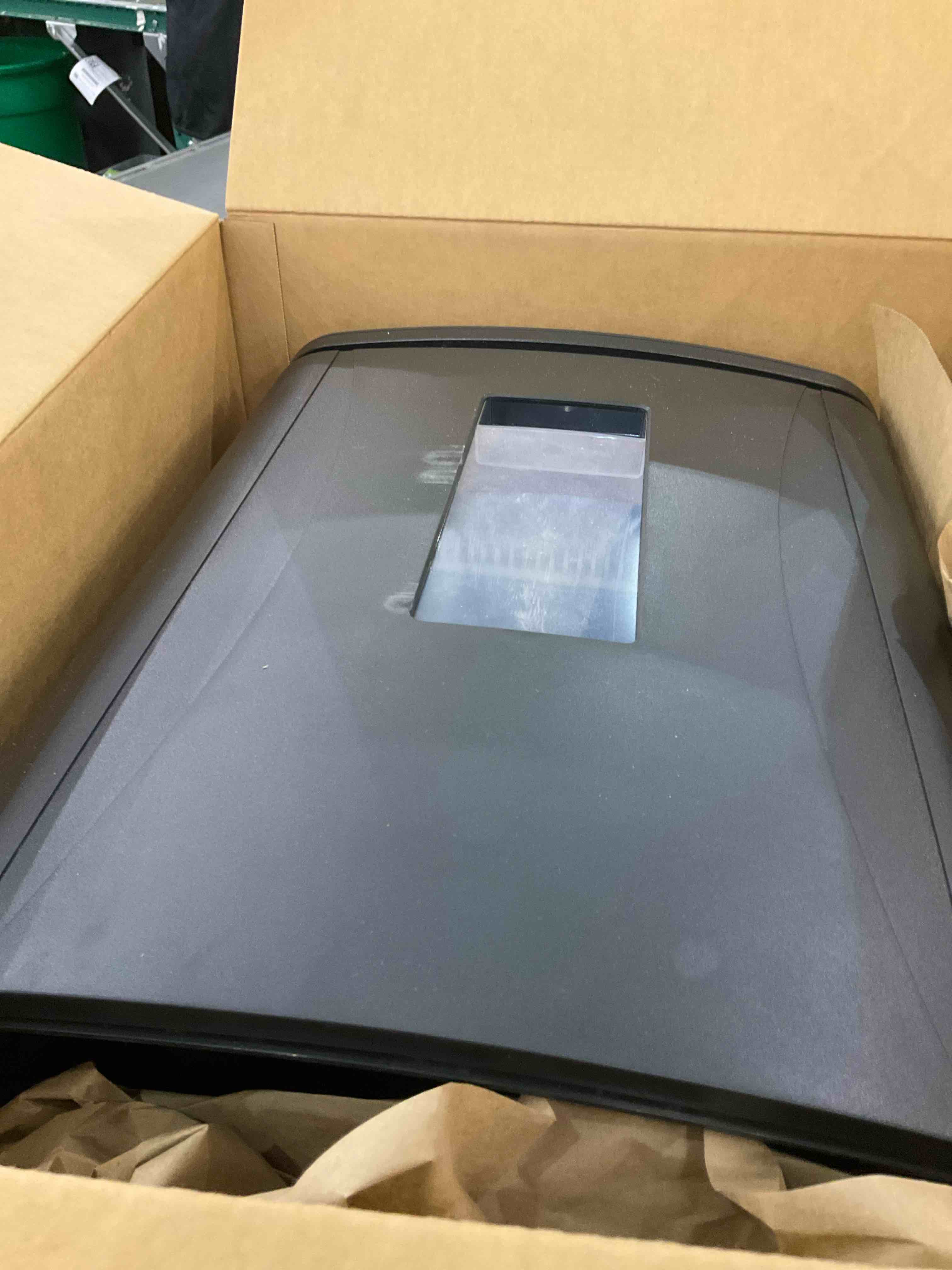 https://s3.amazonaws.com/lotting-images-prod/BargainHunt/EXS01040434_1708356681539.jpeg