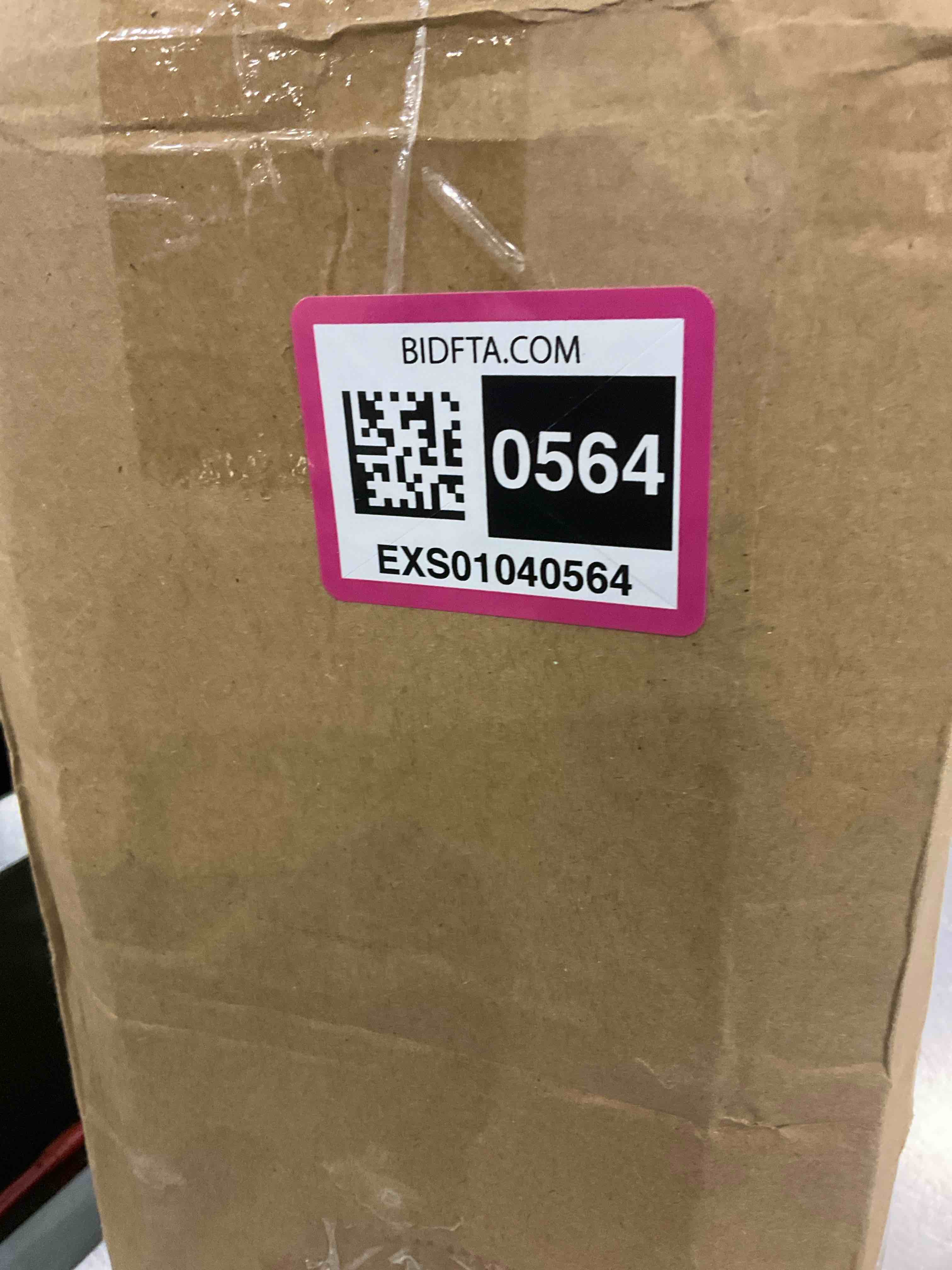 https://s3.amazonaws.com/lotting-images-prod/BargainHunt/EXS01040564_1707481328880.jpeg
