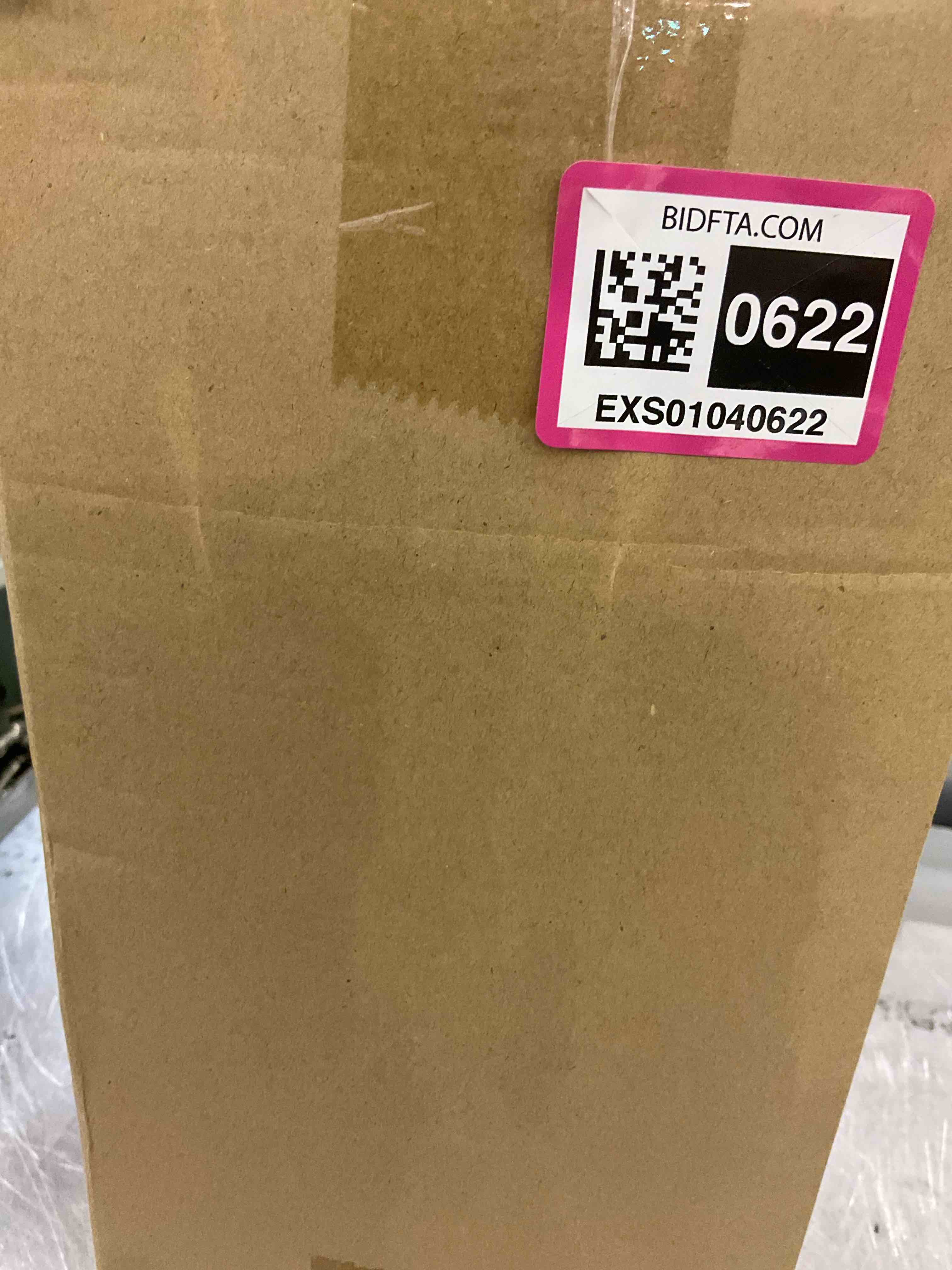 https://s3.amazonaws.com/lotting-images-prod/BargainHunt/EXS01040622_1707489816970.jpeg