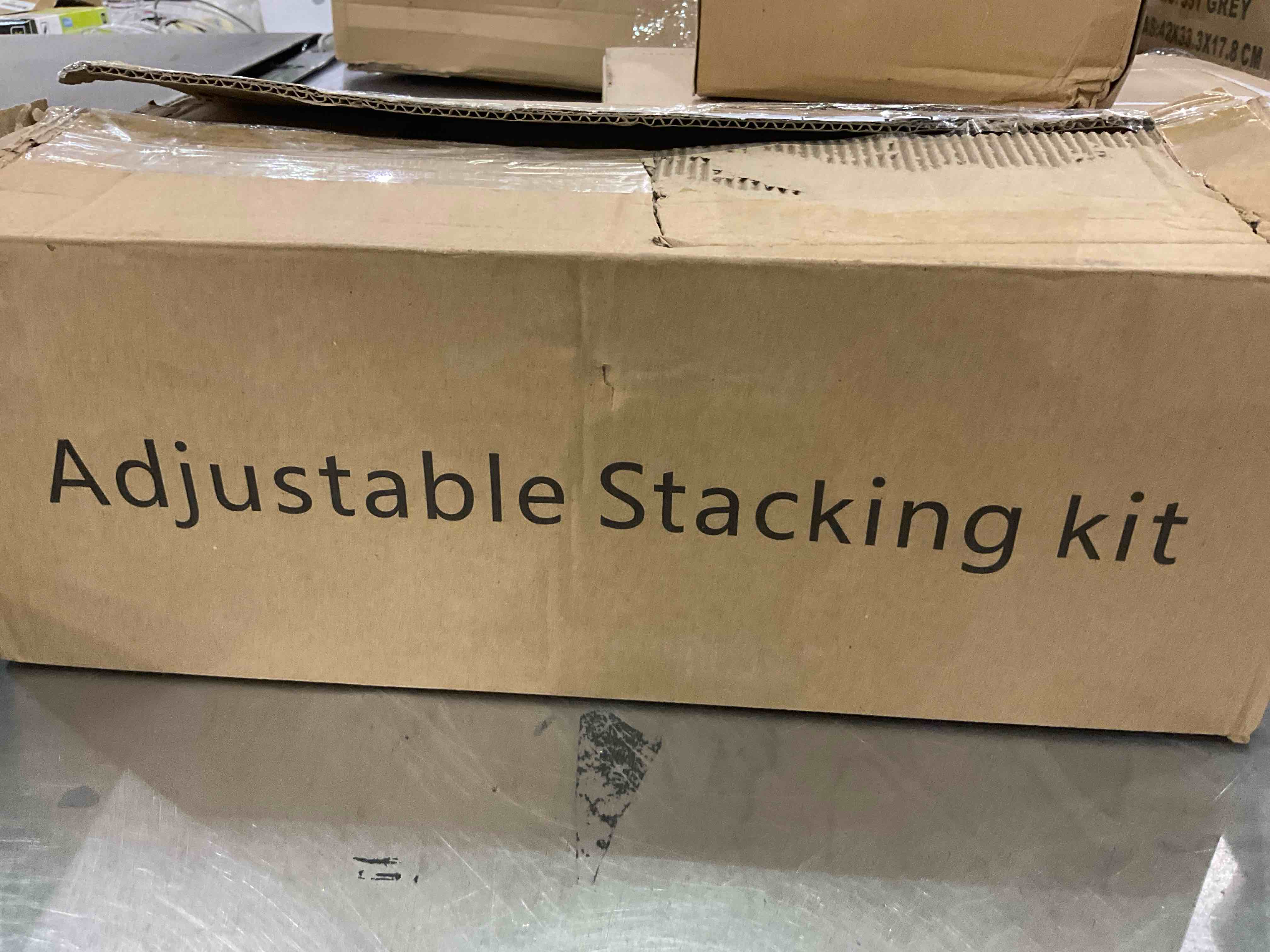 https://s3.amazonaws.com/lotting-images-prod/BargainHunt/EXS01040657_1707492971087.jpeg
