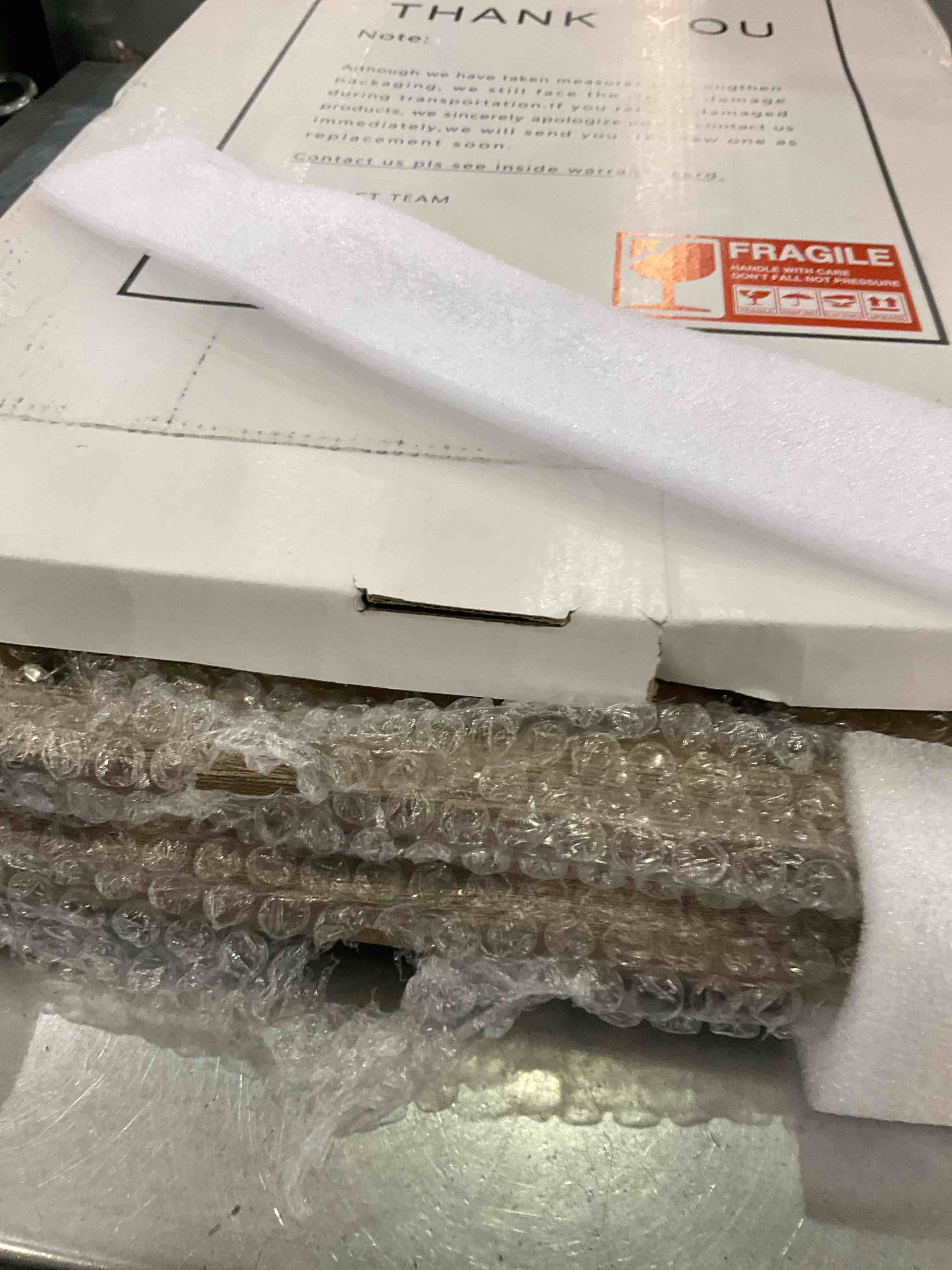 https://s3.amazonaws.com/lotting-images-prod/BargainHunt/EXS01040874_1707752385813.jpeg