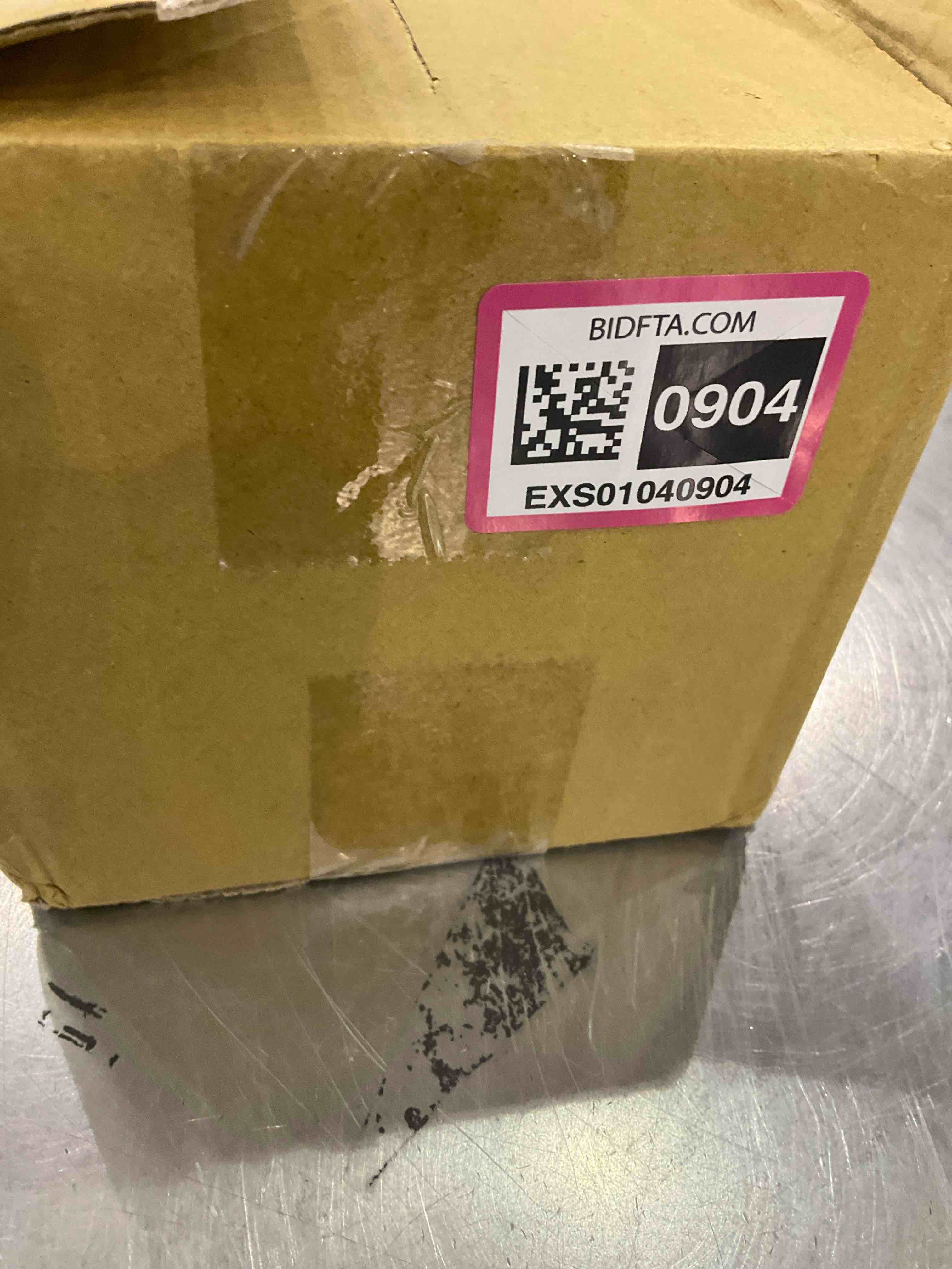 https://s3.amazonaws.com/lotting-images-prod/BargainHunt/EXS01040904_1707756220220.jpeg