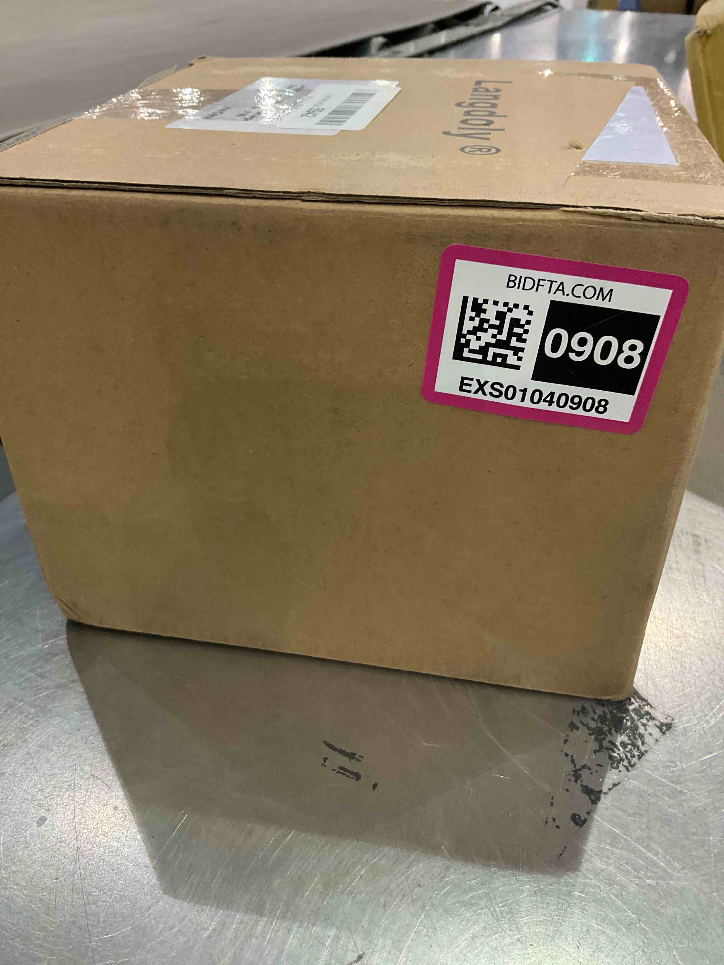 https://s3.amazonaws.com/lotting-images-prod/BargainHunt/EXS01040908_1707756080659.jpeg