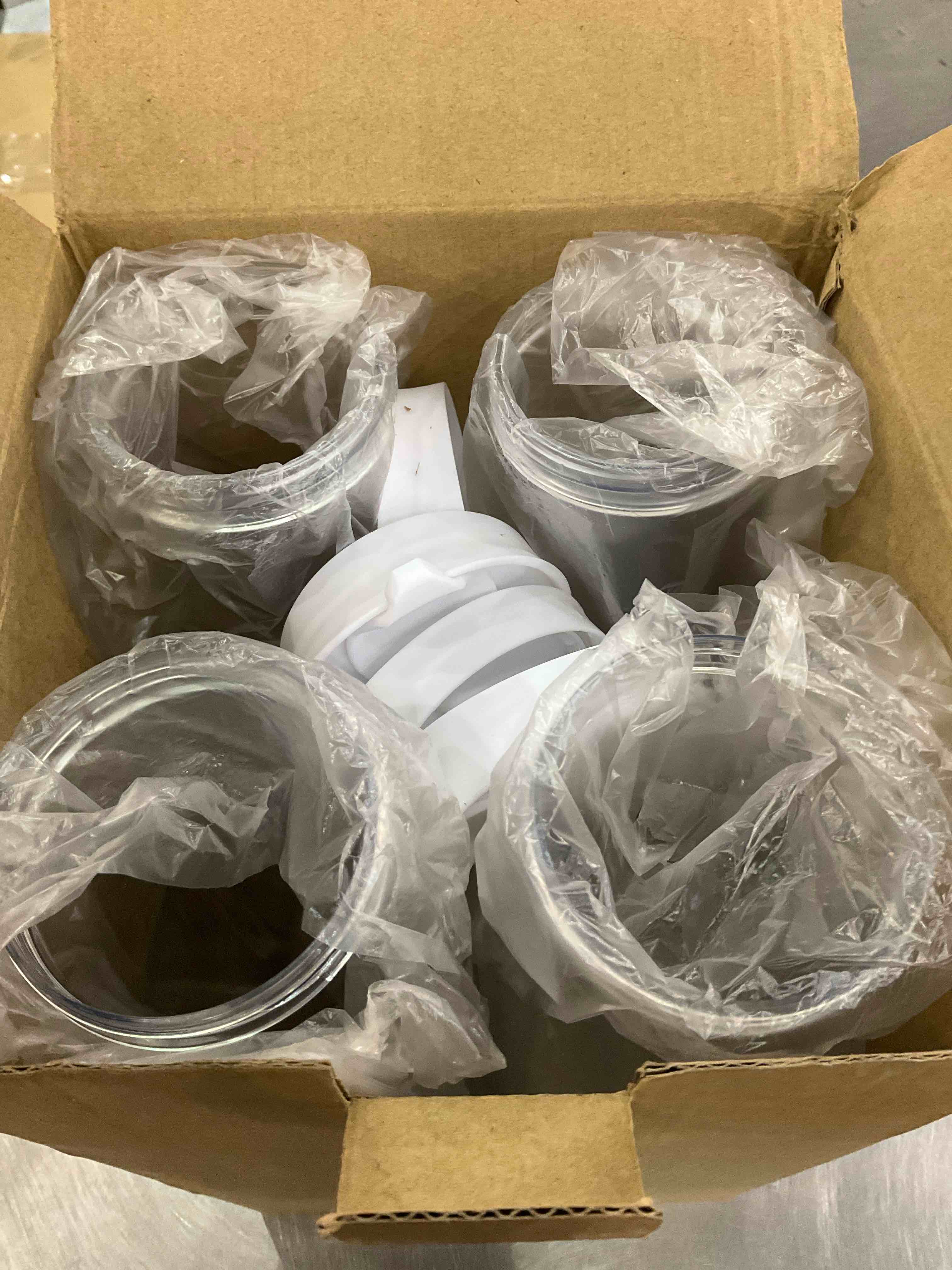 https://s3.amazonaws.com/lotting-images-prod/BargainHunt/EXS01041007_1710762479790.jpeg