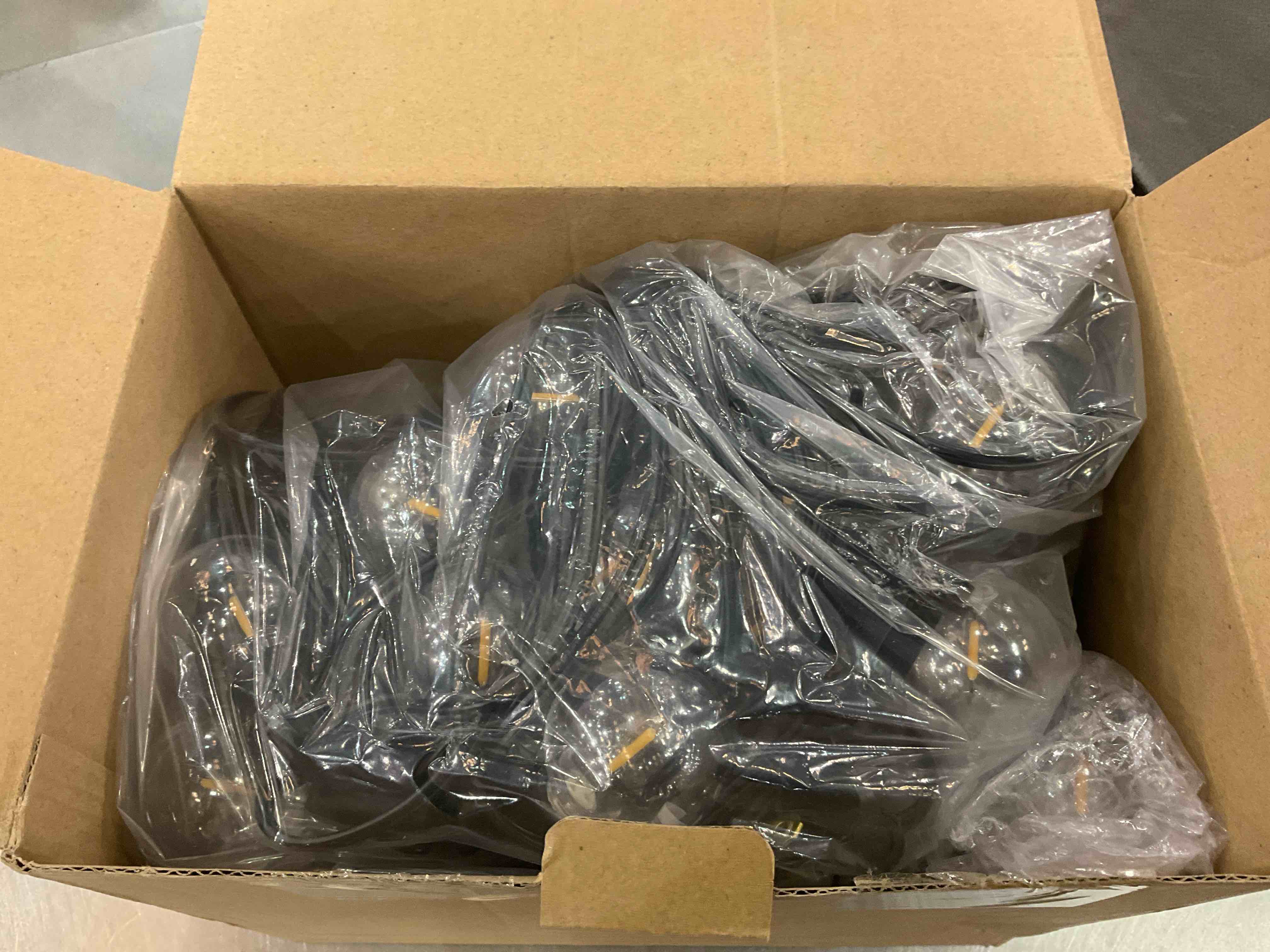 https://s3.amazonaws.com/lotting-images-prod/BargainHunt/EXS01041091_1710776800864.jpeg