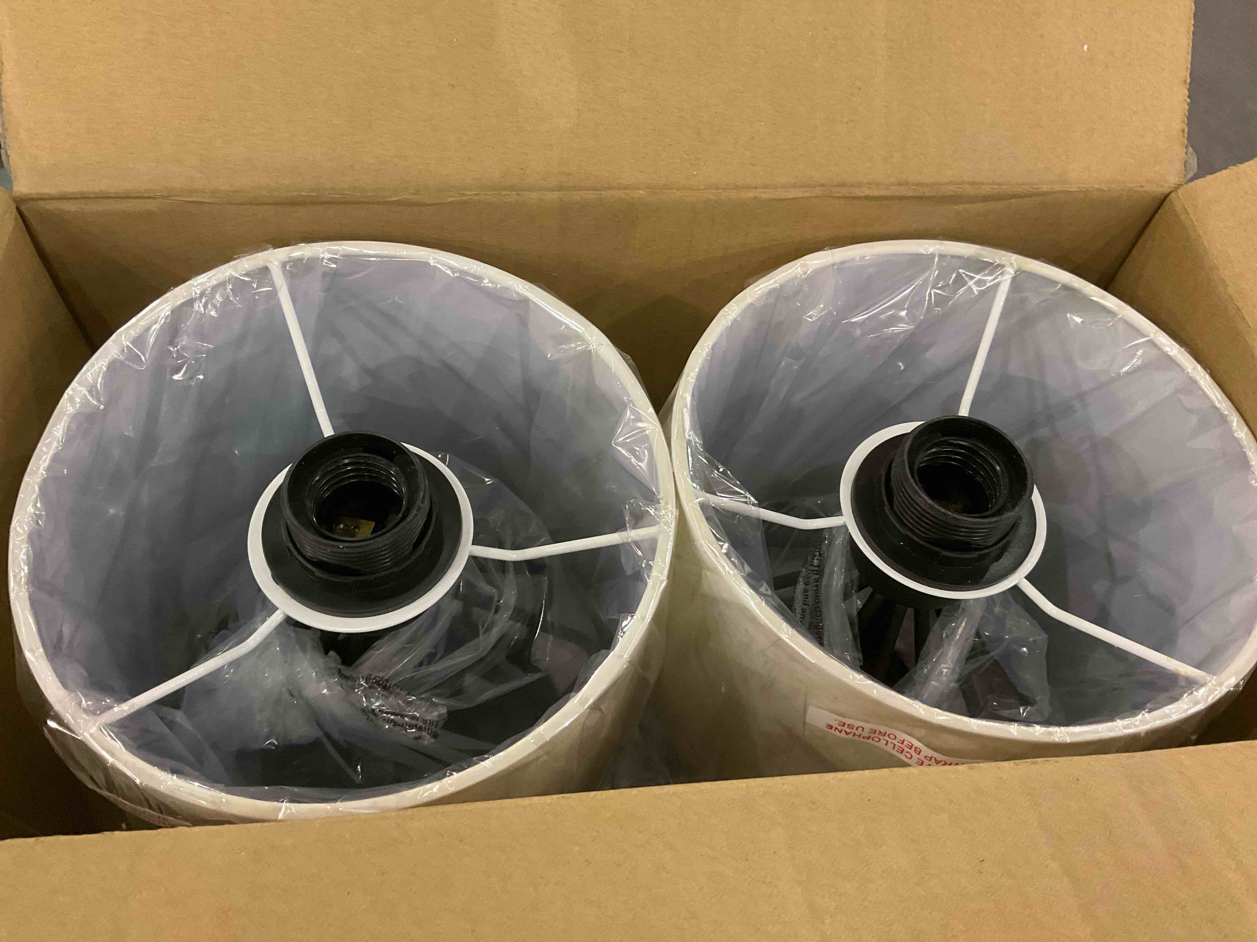 https://s3.amazonaws.com/lotting-images-prod/BargainHunt/EXS01041183_1710850693511.jpeg