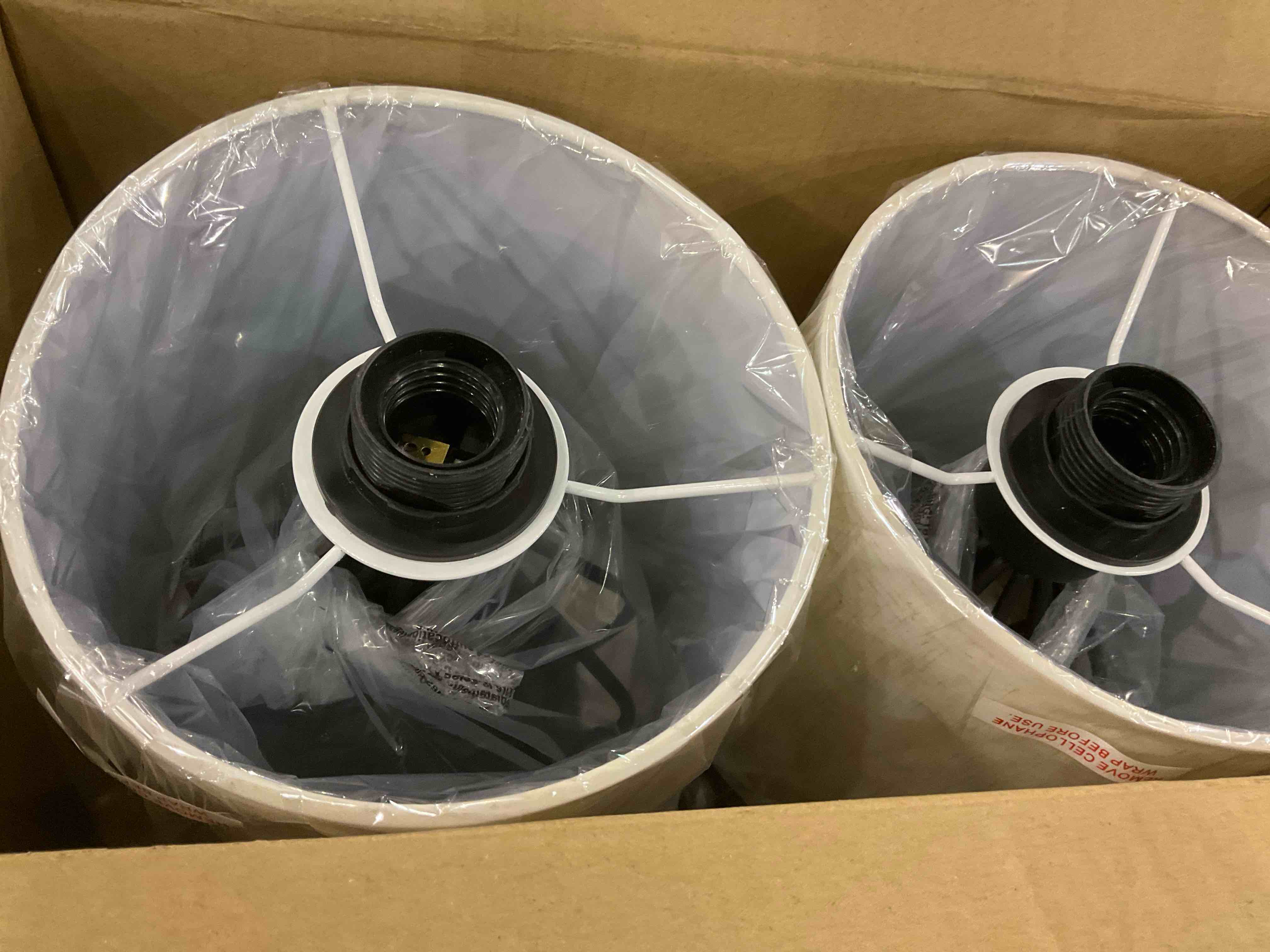 https://s3.amazonaws.com/lotting-images-prod/BargainHunt/EXS01041183_1710850697047.jpeg