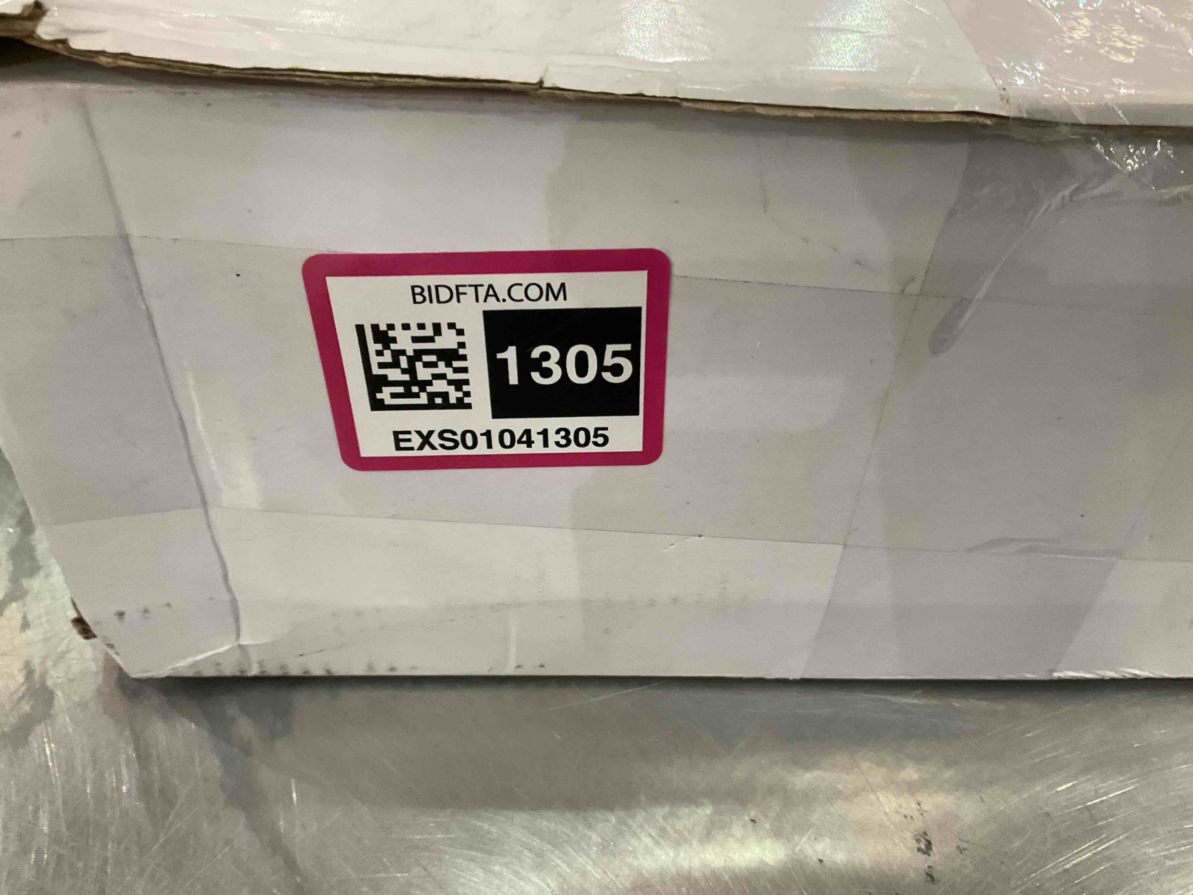 https://s3.amazonaws.com/lotting-images-prod/BargainHunt/EXS01041305_1710875194775.jpeg