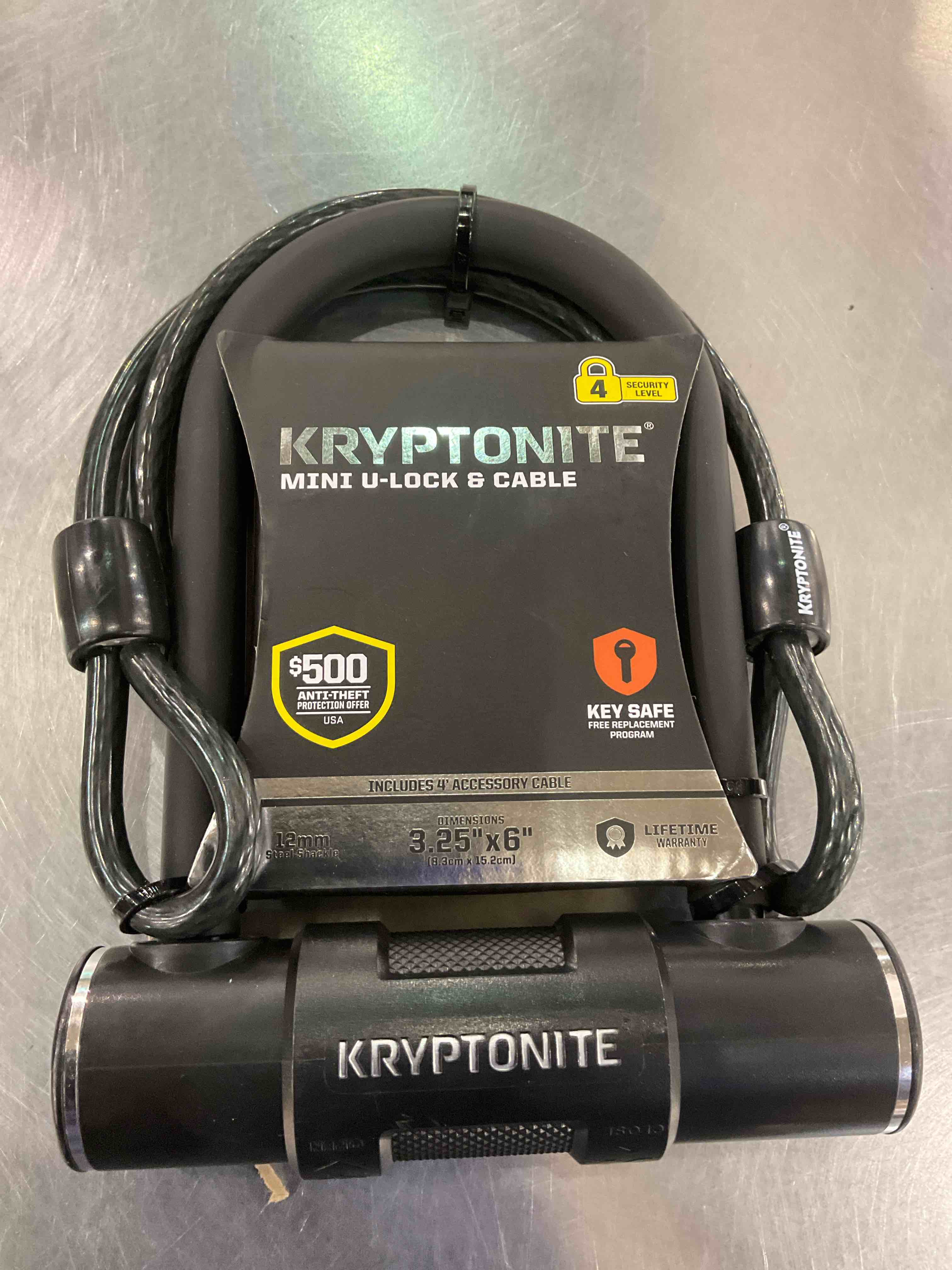 https://s3.amazonaws.com/lotting-images-prod/BargainHunt/EXS01041358_1710938330717.jpeg