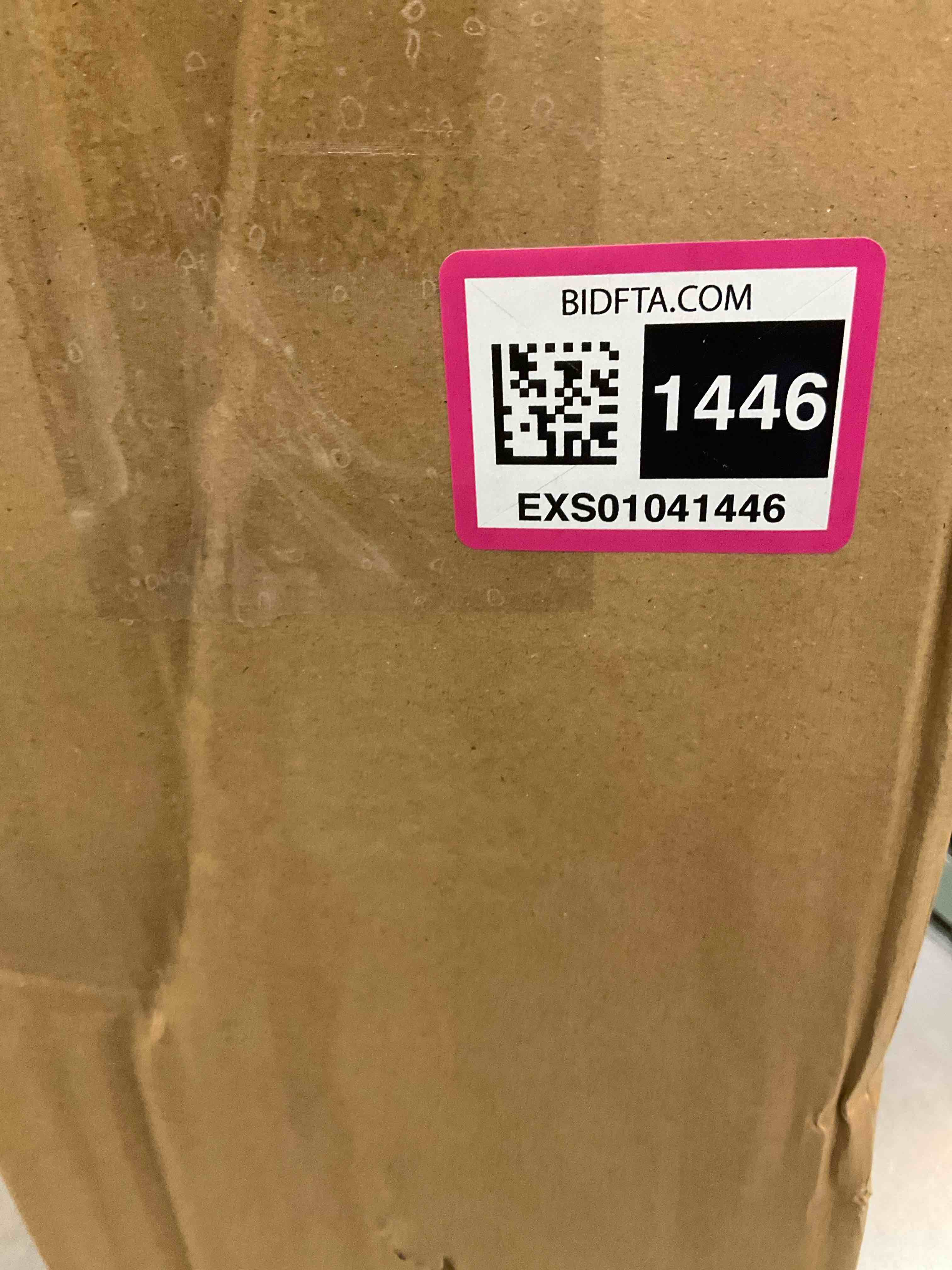 https://s3.amazonaws.com/lotting-images-prod/BargainHunt/EXS01041446_1710955694019.jpeg