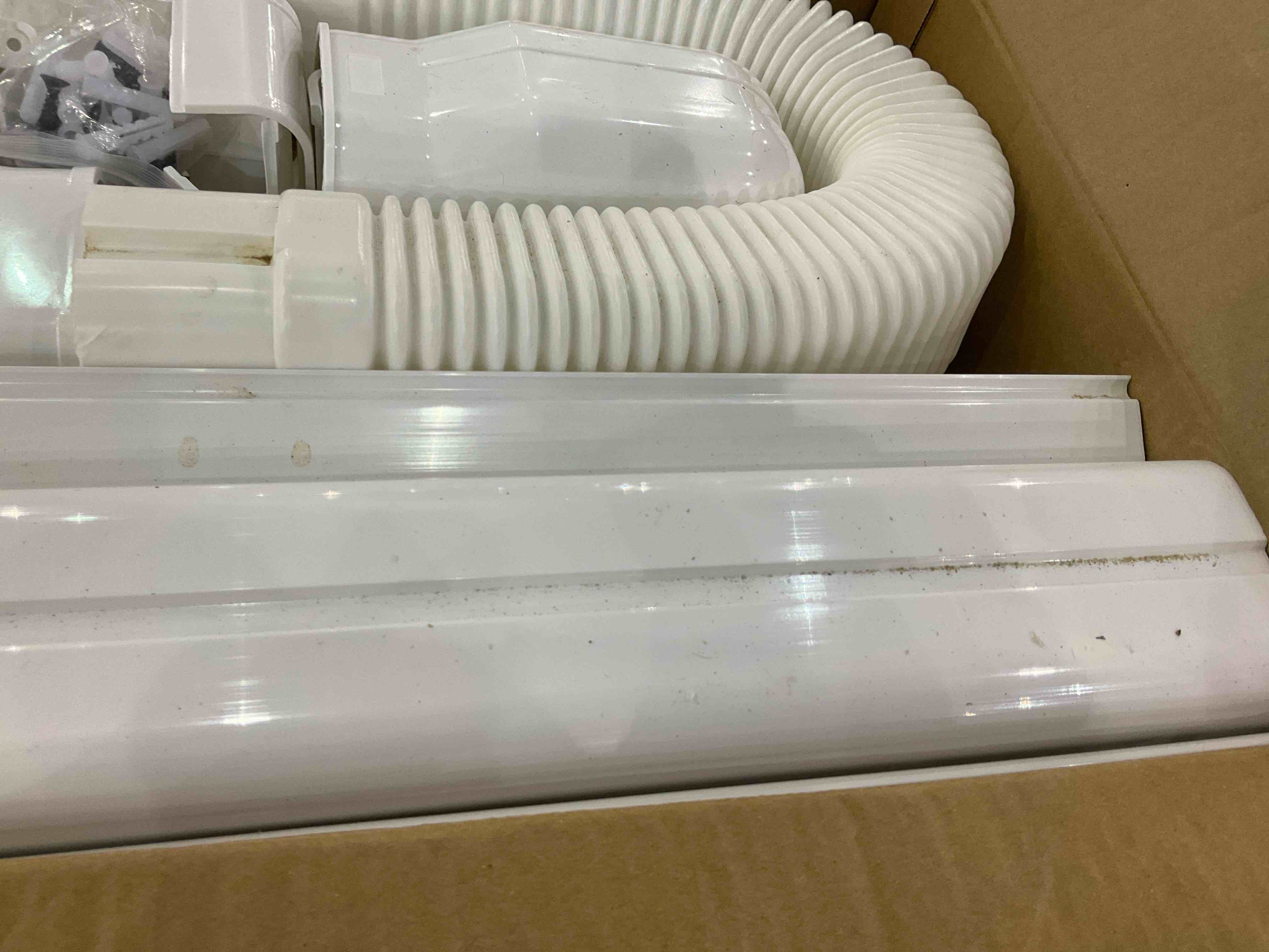 https://s3.amazonaws.com/lotting-images-prod/BargainHunt/EXS01041493_1711021352204.jpeg