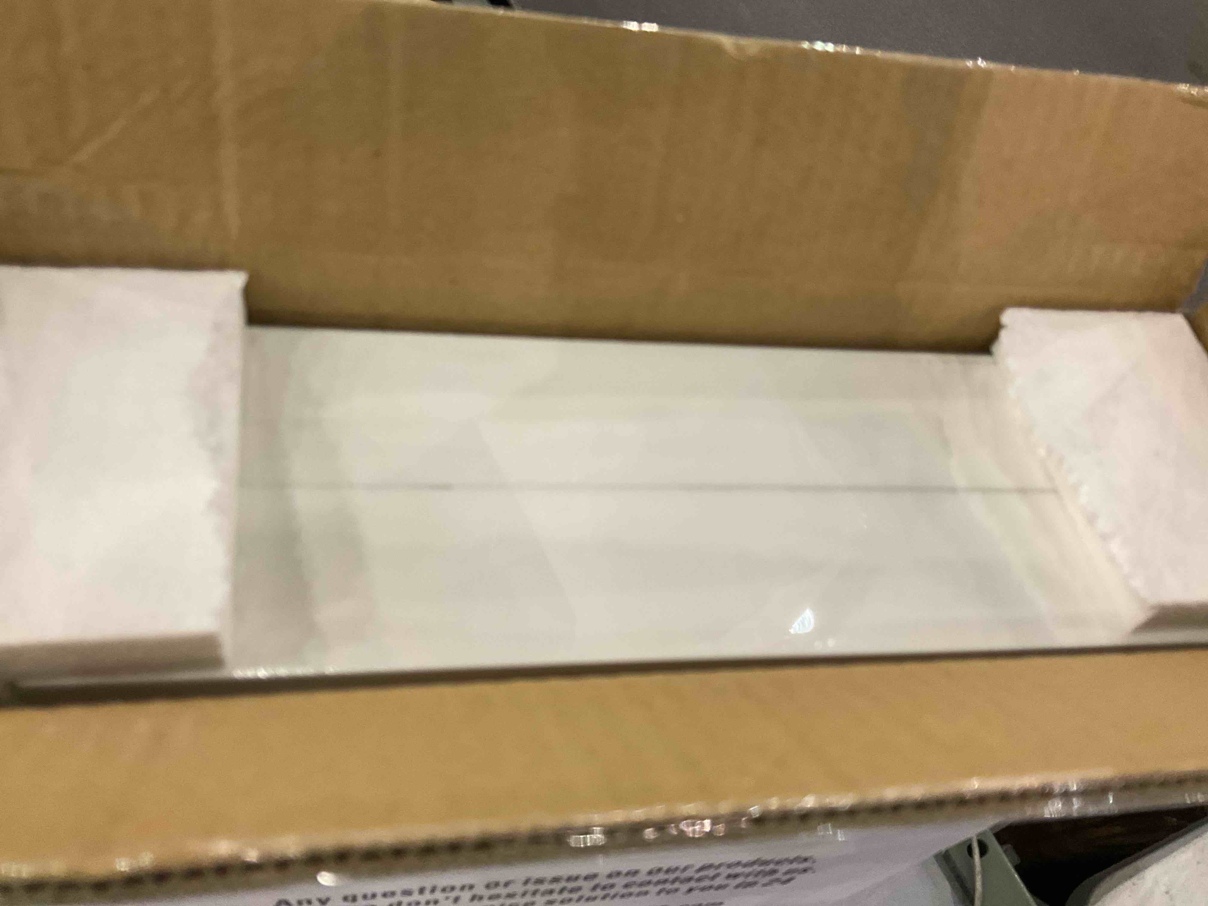 https://s3.amazonaws.com/lotting-images-prod/BargainHunt/EXS01041495_1711021517084.jpeg