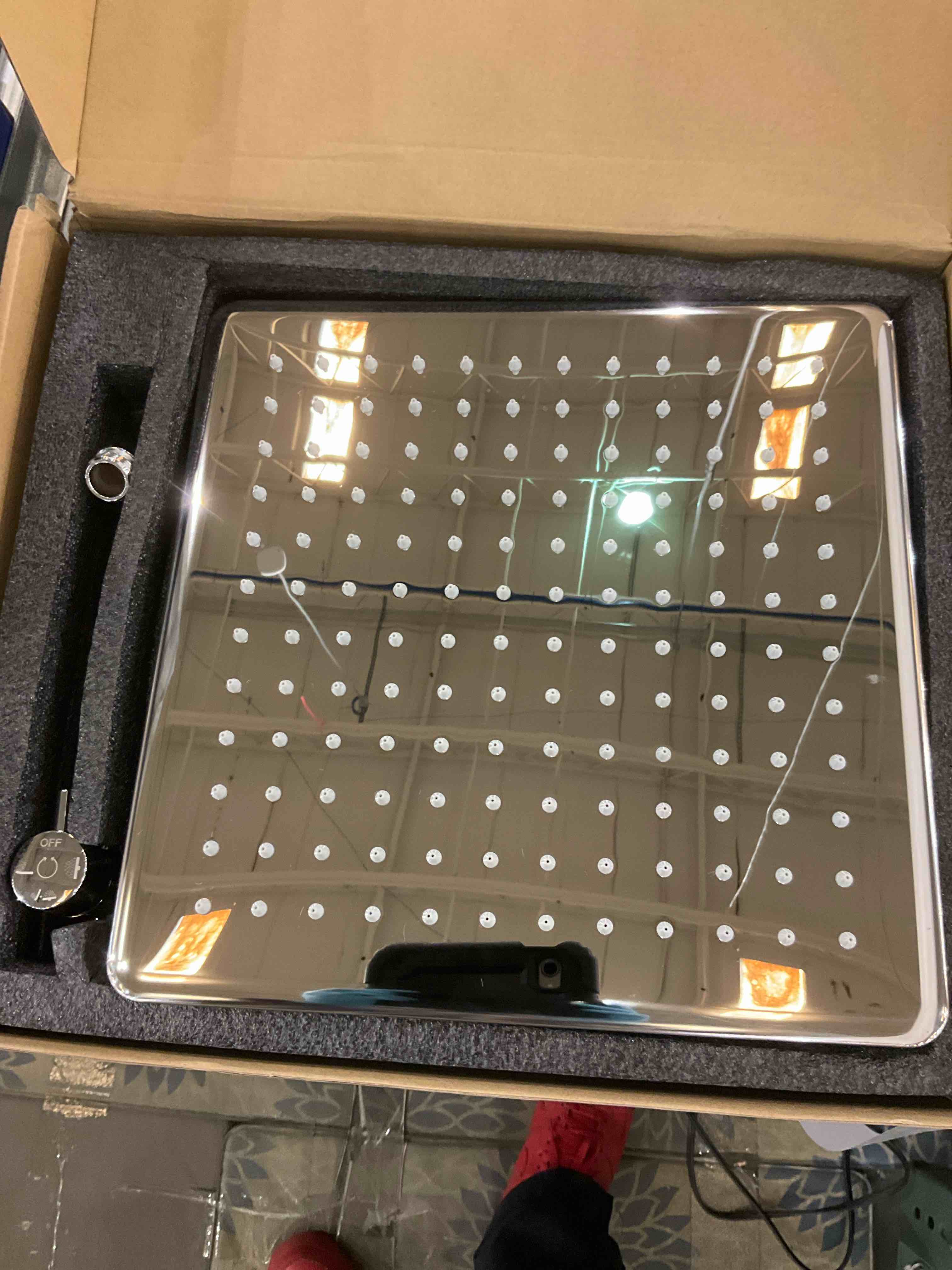 https://s3.amazonaws.com/lotting-images-prod/BargainHunt/EXS01041525_1707925743772.jpeg
