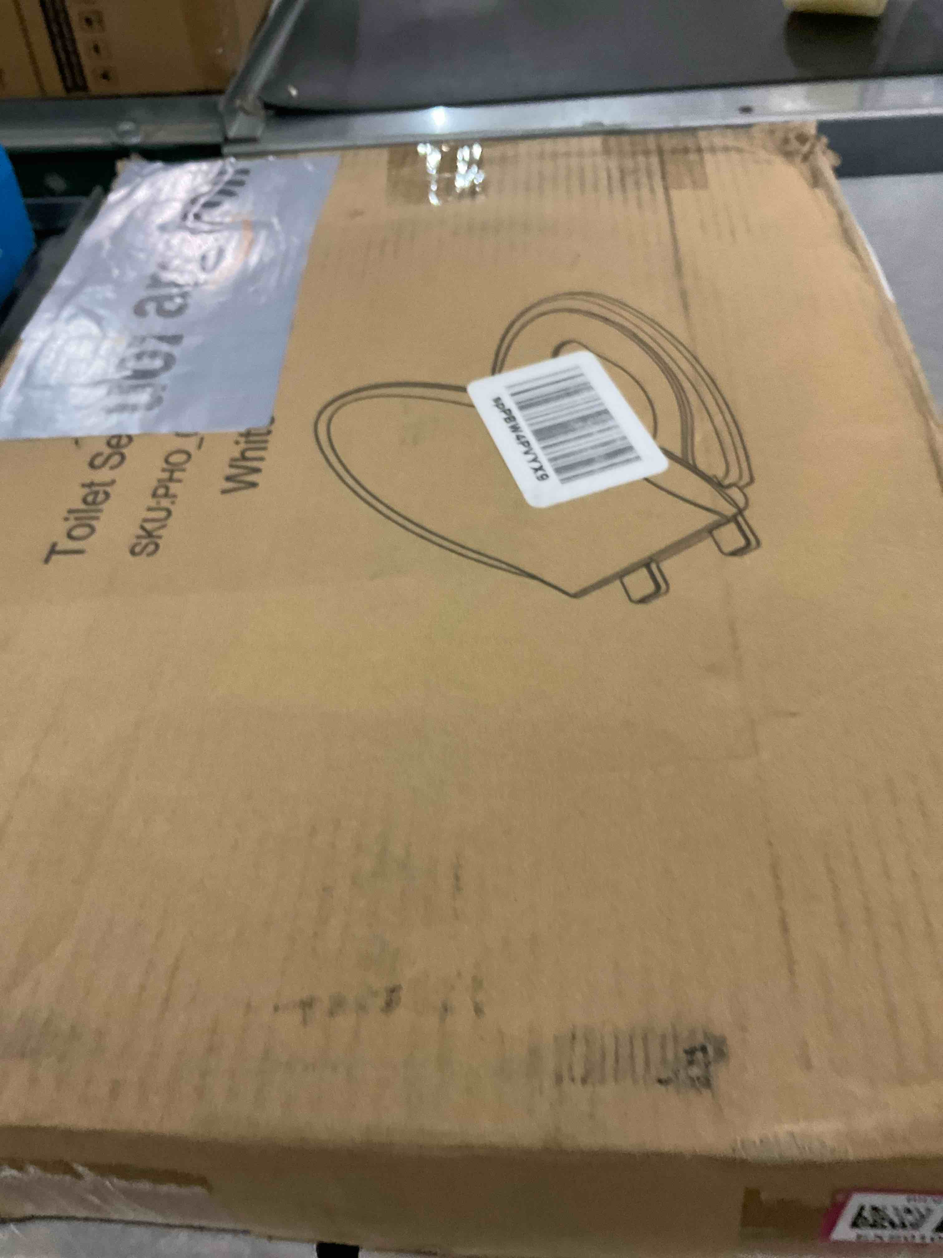https://s3.amazonaws.com/lotting-images-prod/BargainHunt/EXS01041591_1708004609522.jpeg