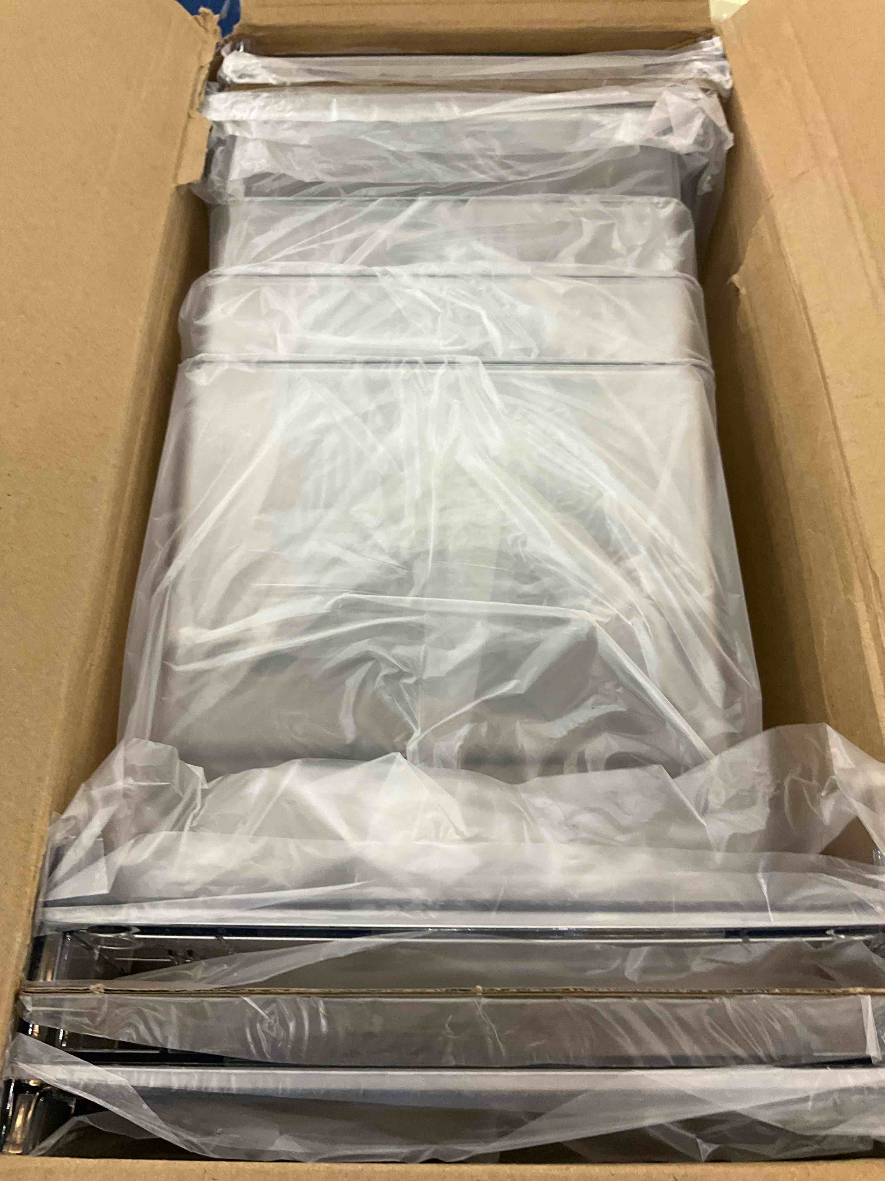 https://s3.amazonaws.com/lotting-images-prod/BargainHunt/EXS01041638_1708020246334.jpeg
