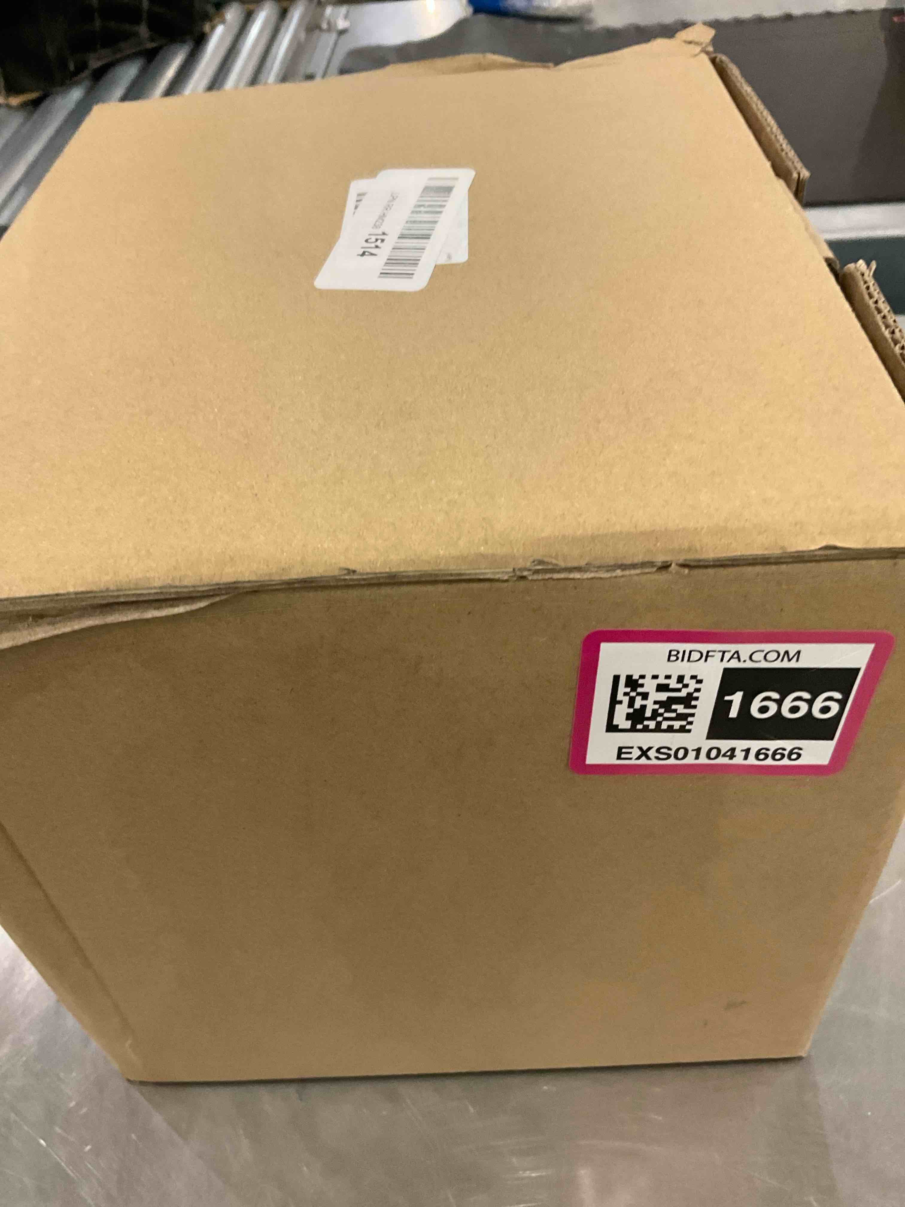 https://s3.amazonaws.com/lotting-images-prod/BargainHunt/EXS01041666_1708021700143.jpeg