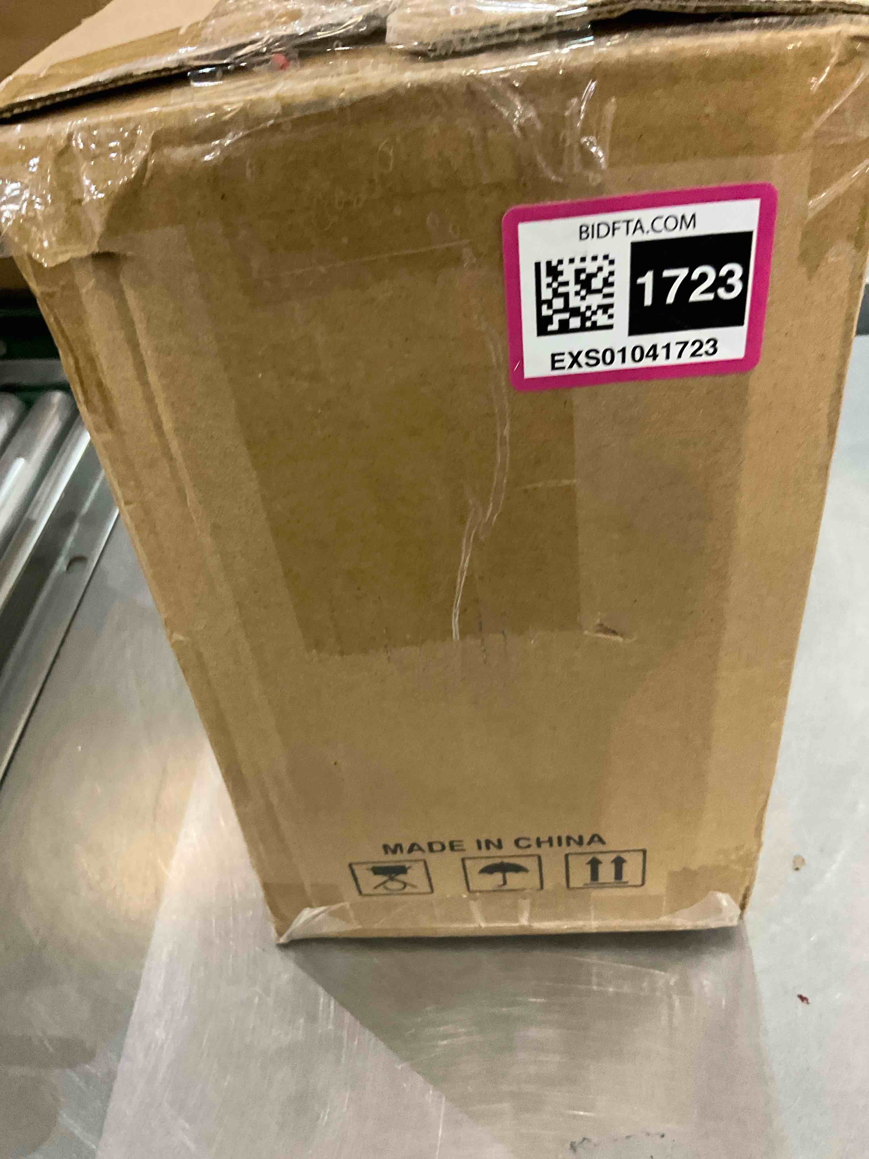 https://s3.amazonaws.com/lotting-images-prod/BargainHunt/EXS01041723_1708107710116.jpeg