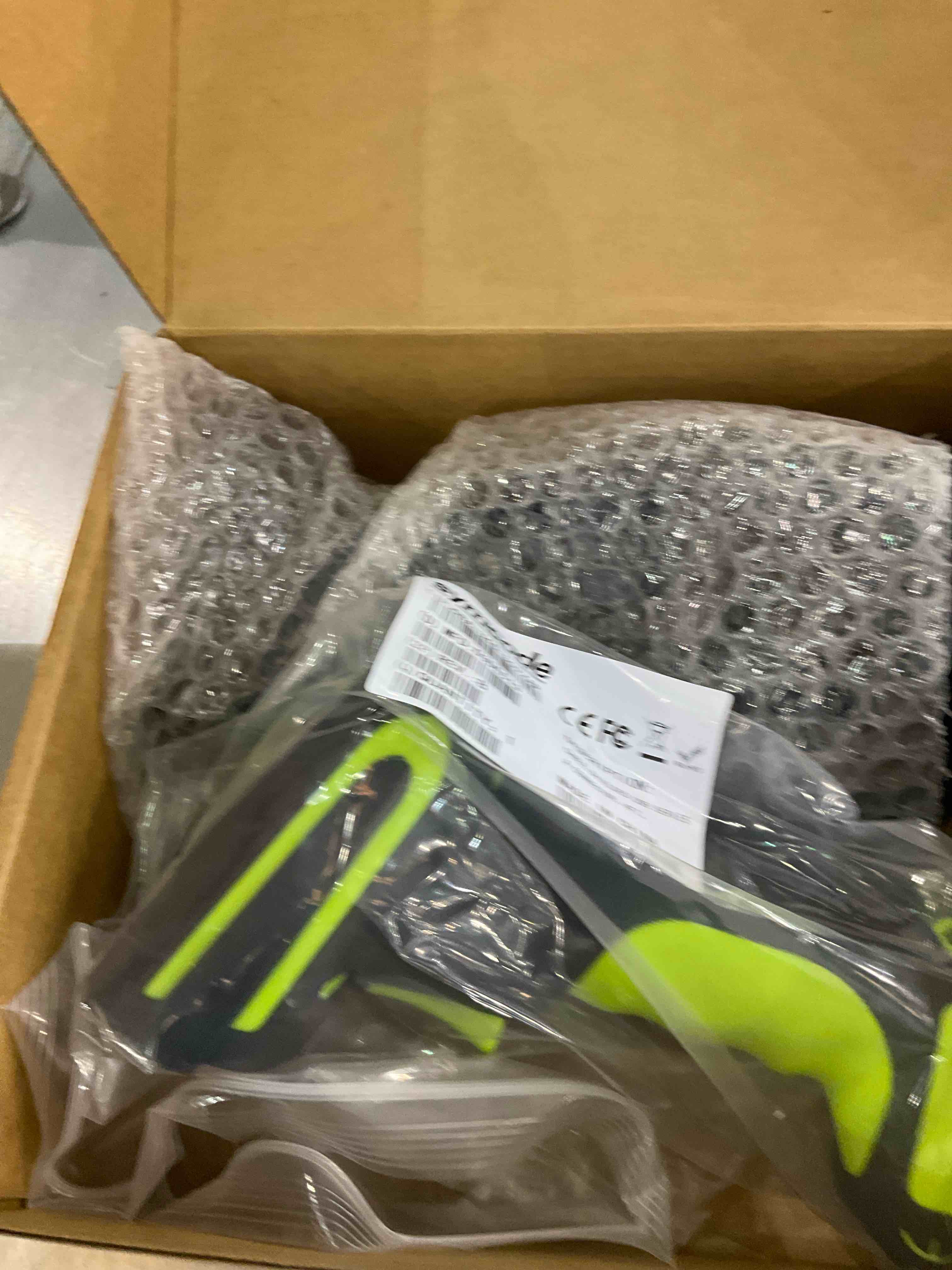 https://s3.amazonaws.com/lotting-images-prod/BargainHunt/EXS01041725_1708107449891.jpeg