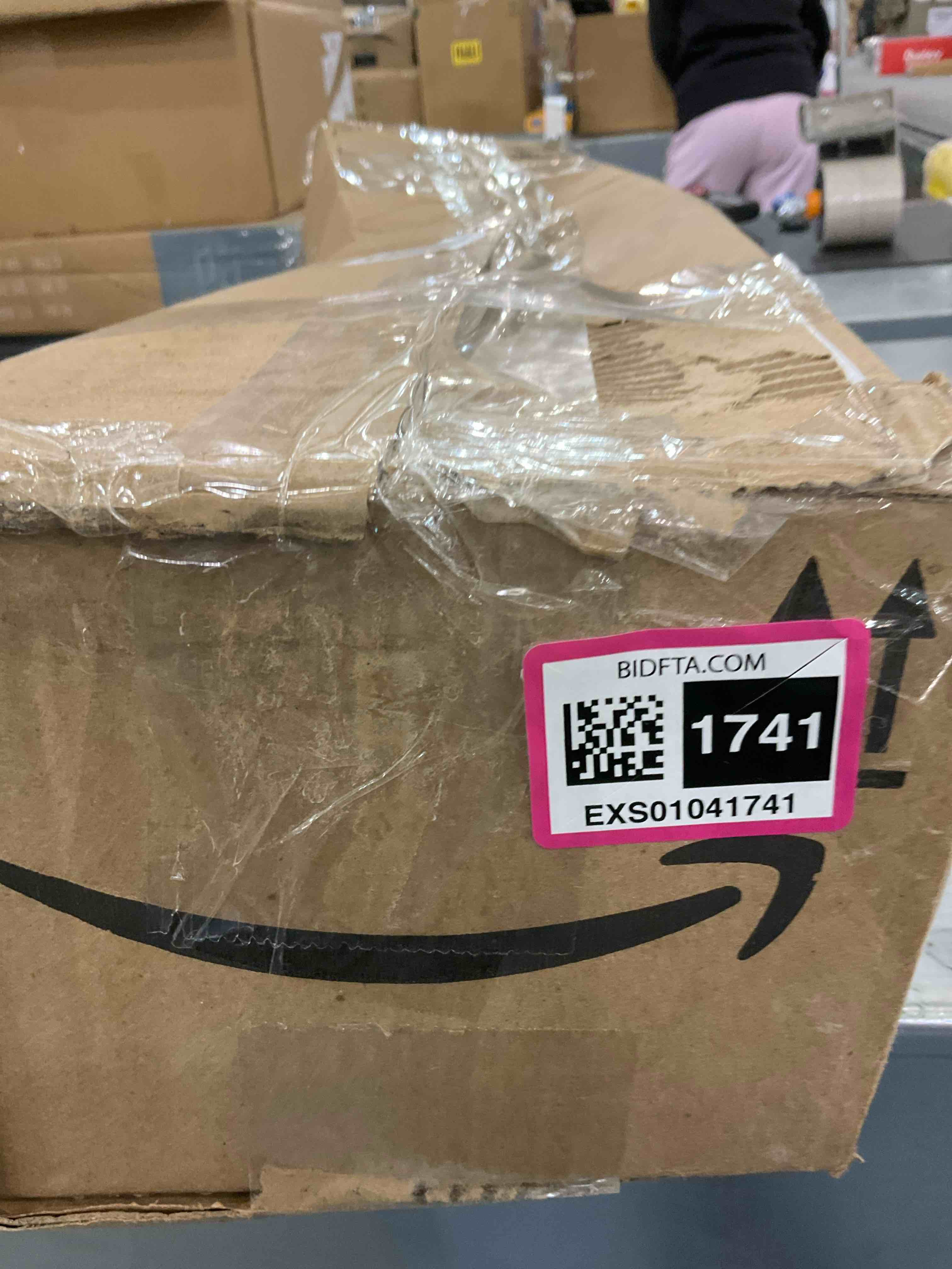 https://s3.amazonaws.com/lotting-images-prod/BargainHunt/EXS01041741_1708112253334.jpeg
