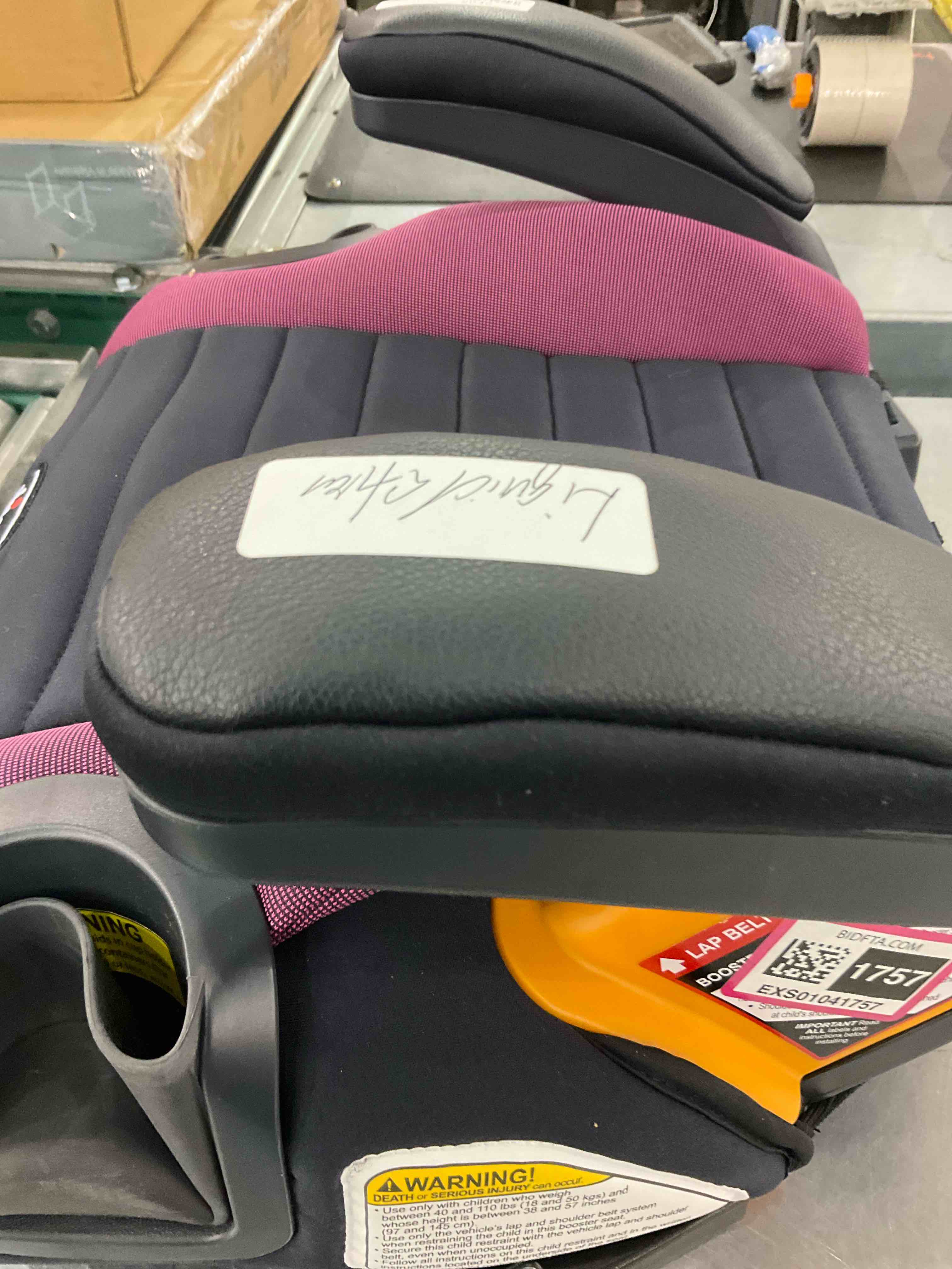 https://s3.amazonaws.com/lotting-images-prod/BargainHunt/EXS01041757_1708347710735.jpeg