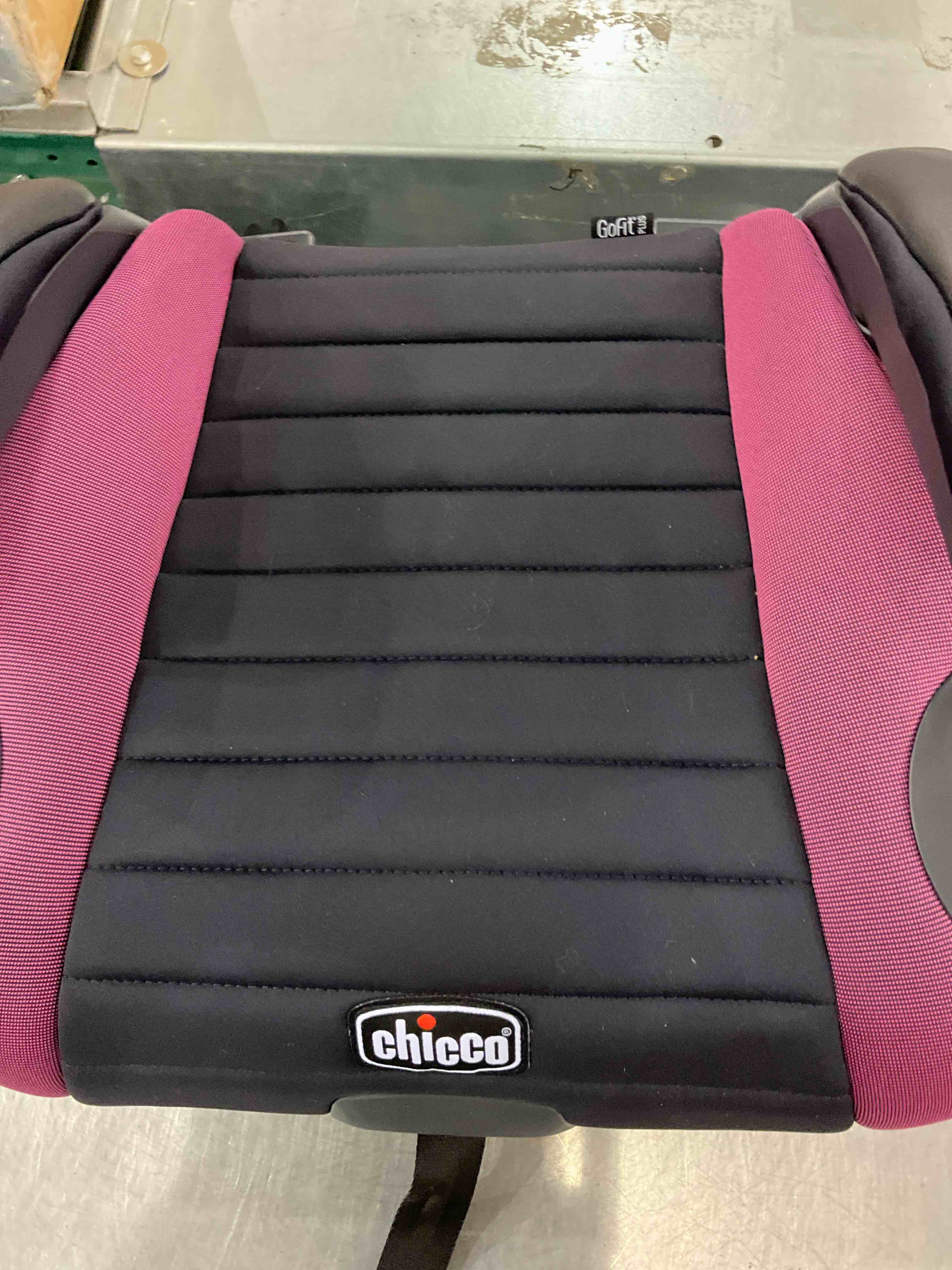 https://s3.amazonaws.com/lotting-images-prod/BargainHunt/EXS01041757_1708347721362.jpeg