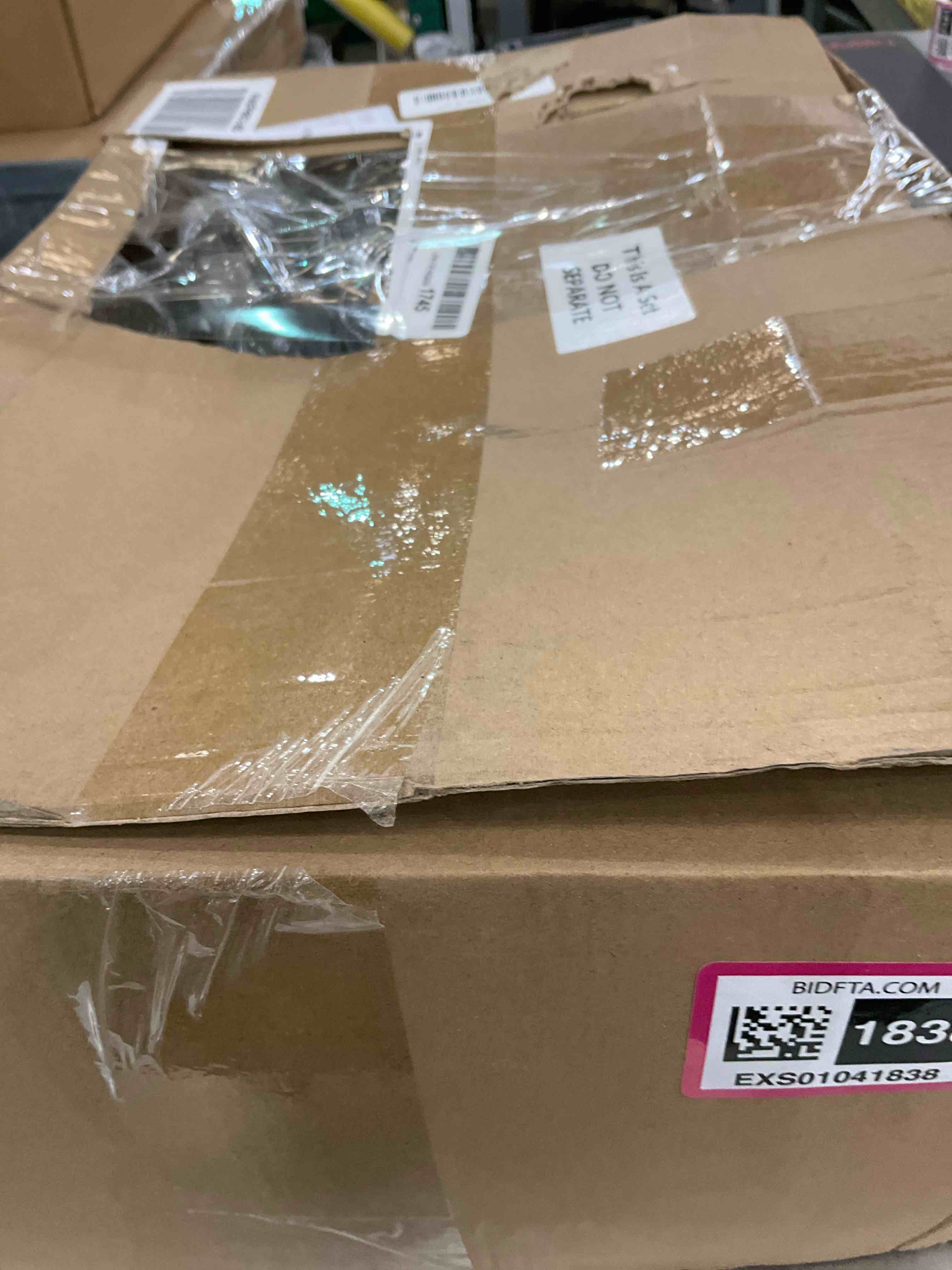 https://s3.amazonaws.com/lotting-images-prod/BargainHunt/EXS01041838_1708371860997.jpeg